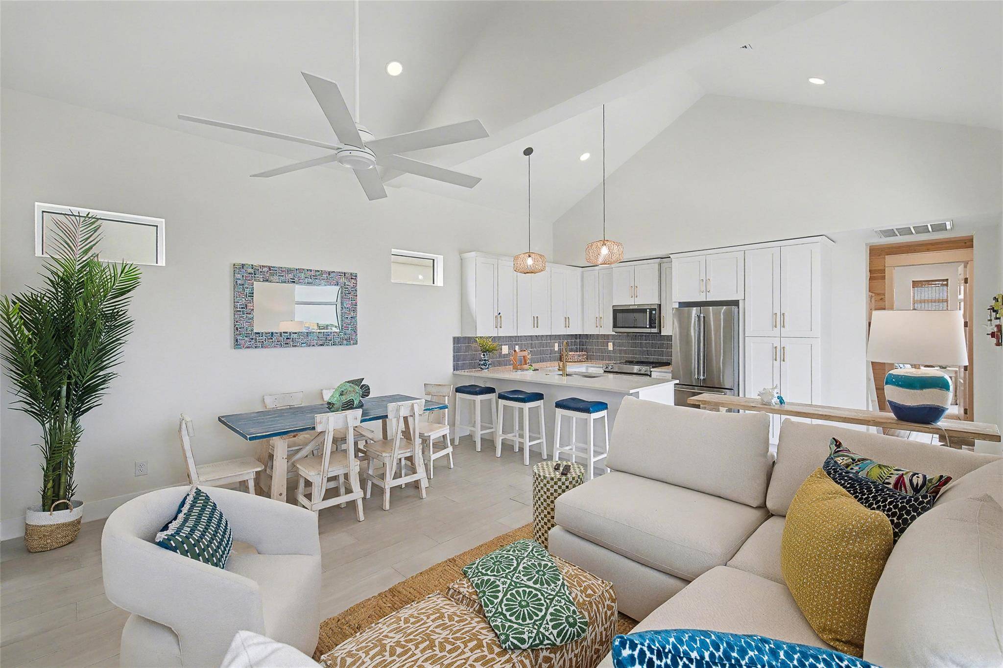106 Porto Villageo DR, Port Aransas, TX 78373