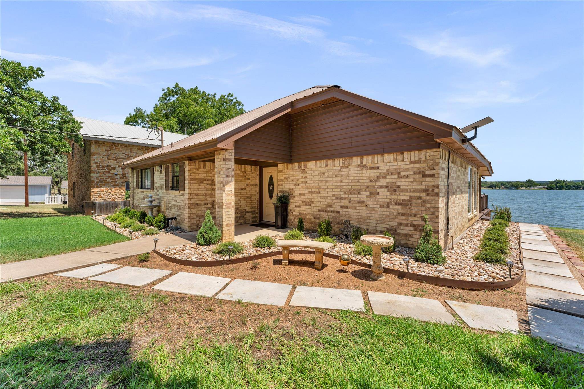 386 Lake Loop, Tow, TX 78672