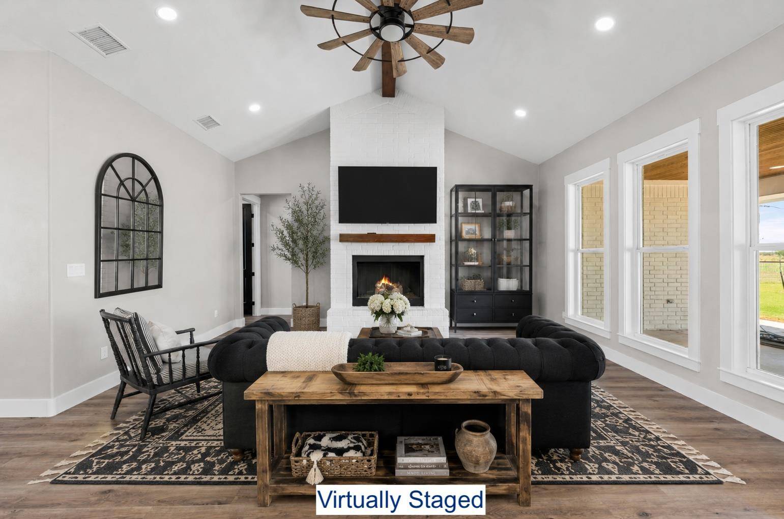 1060 Hackberry RD, Salado, TX 76571