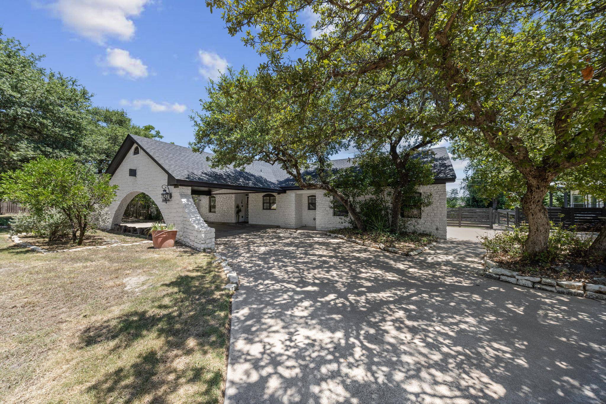 349 Arrowhead Point RD, Belton, TX 76513