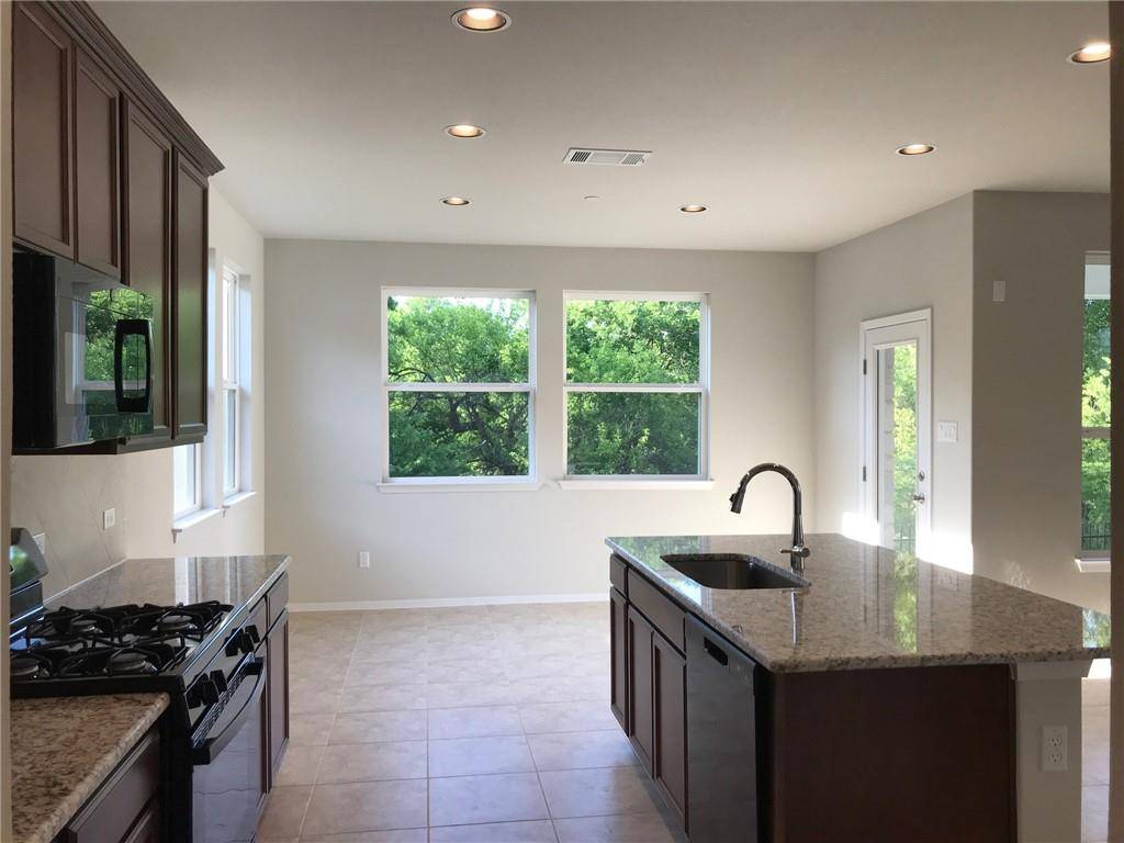 2800 Joe Dimaggio BLVD #62, Round Rock, TX 78665