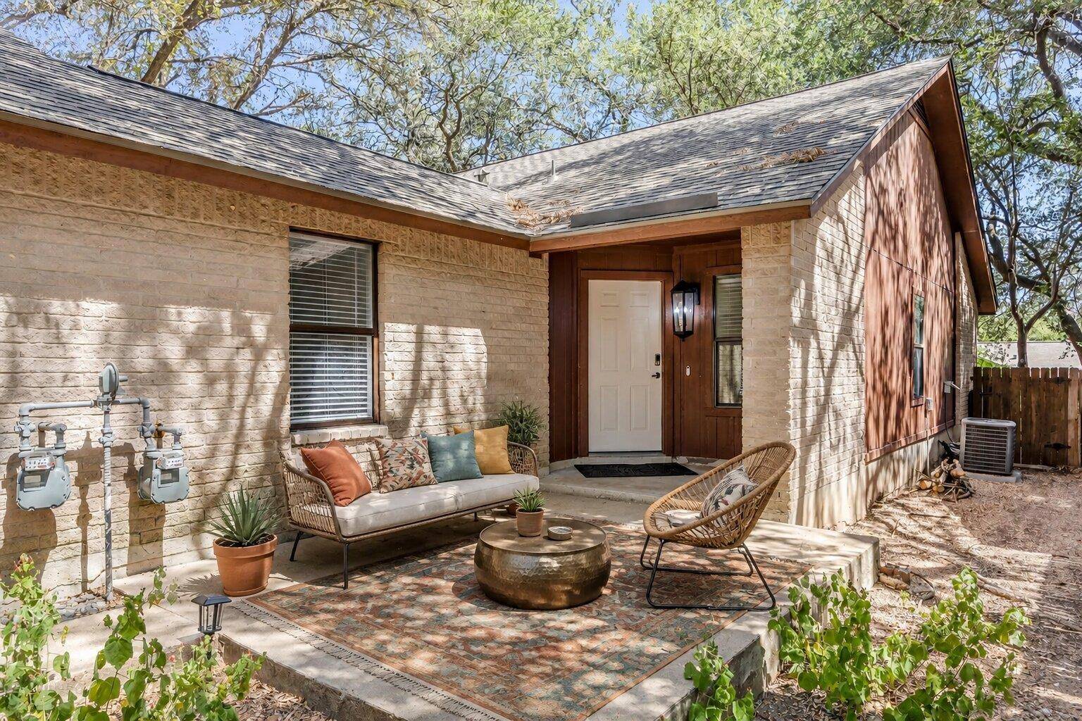 1008 Milford WAY #B, Austin, TX 78745