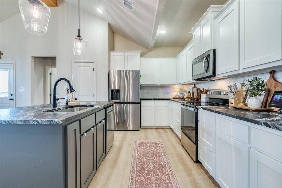 219 Wind Ridge DR, Copperas Cove, TX 76522