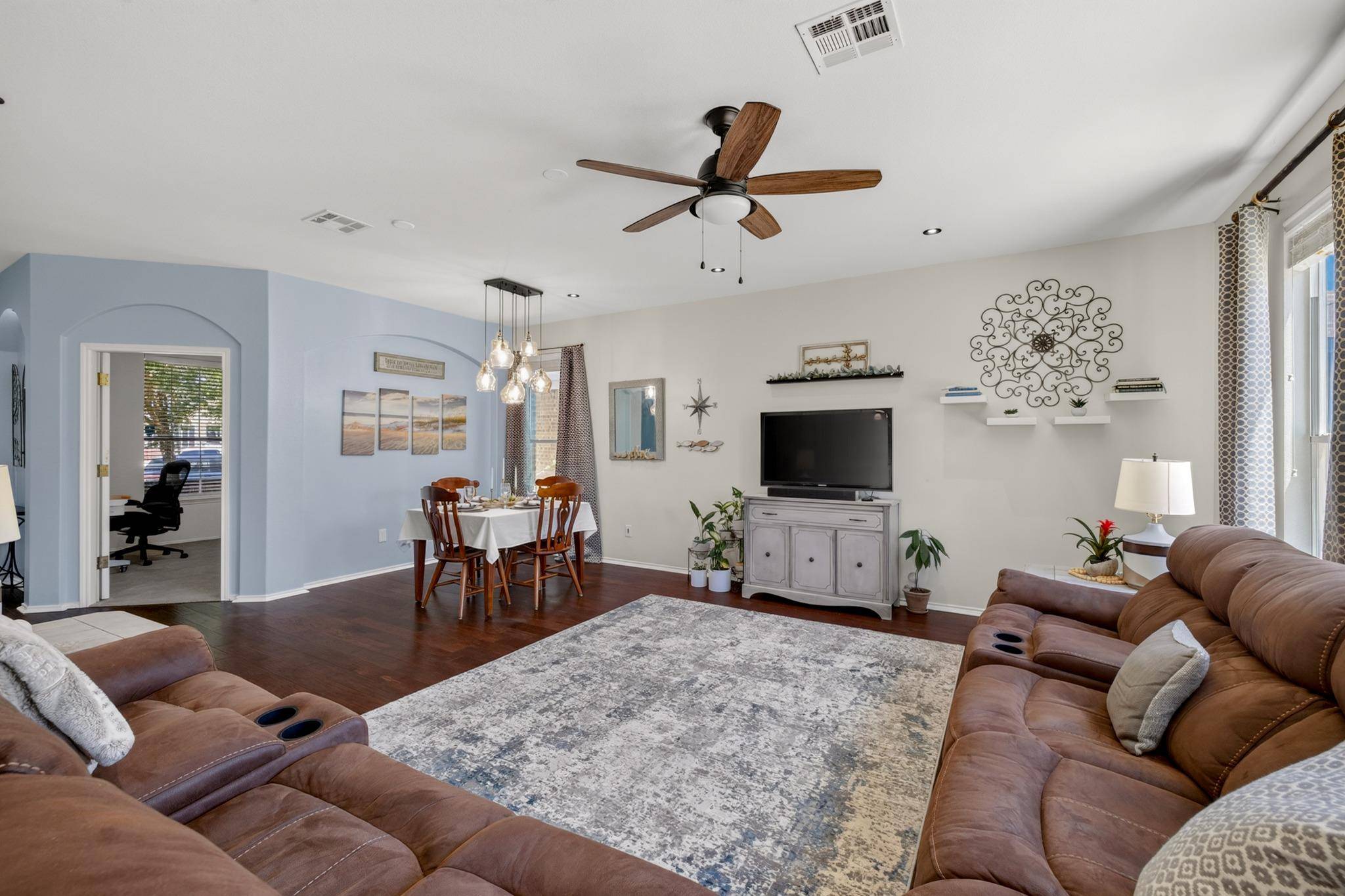 213 Inca Dove LN, Leander, TX 78641