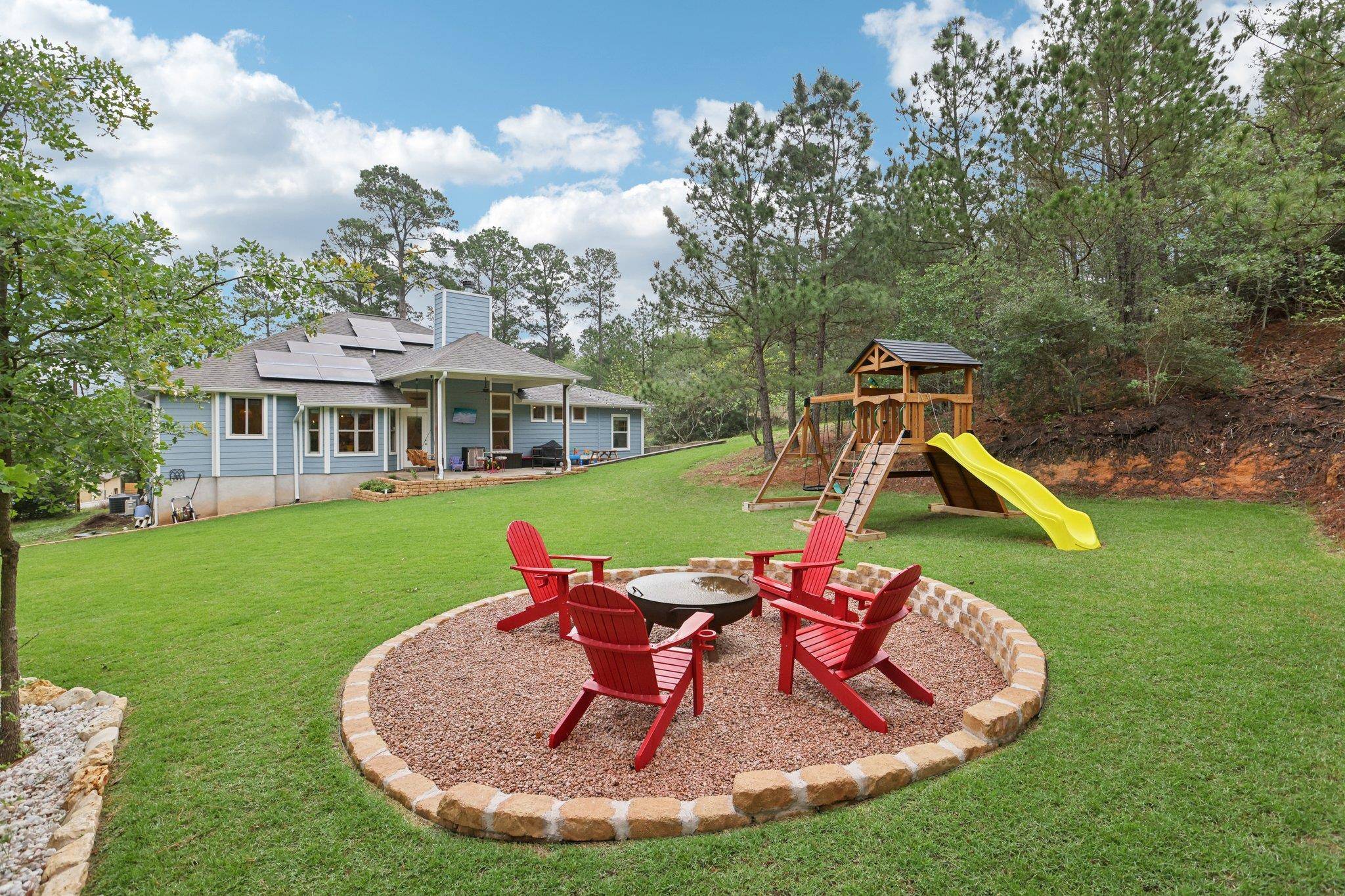 120 Pukoo DR, Bastrop, TX 78602