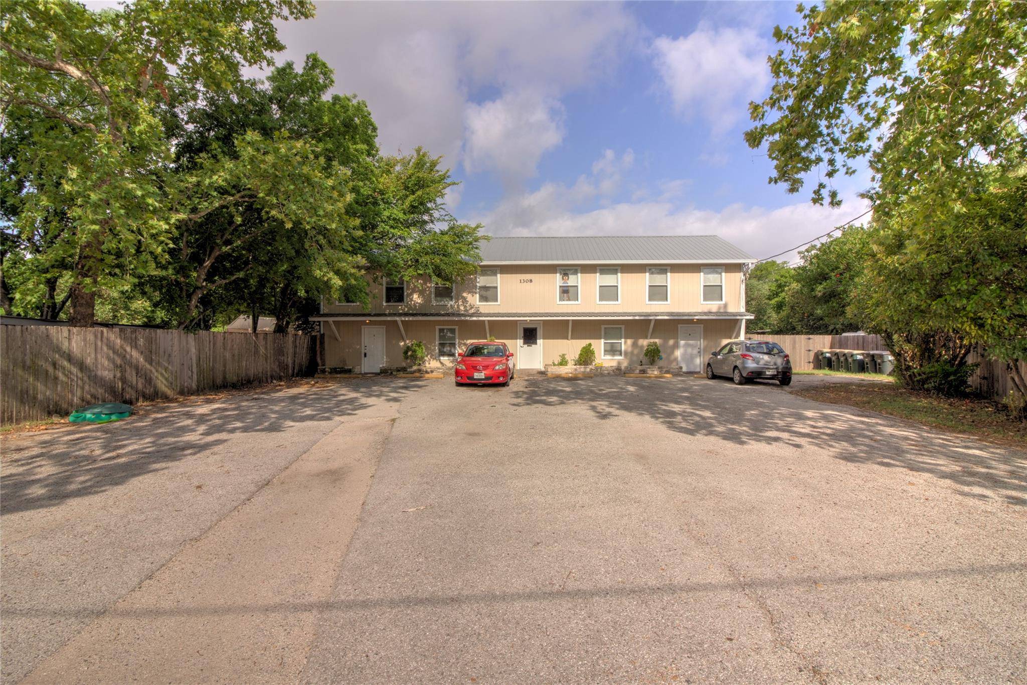1308 S Pine ST #D, Georgetown, TX 78626