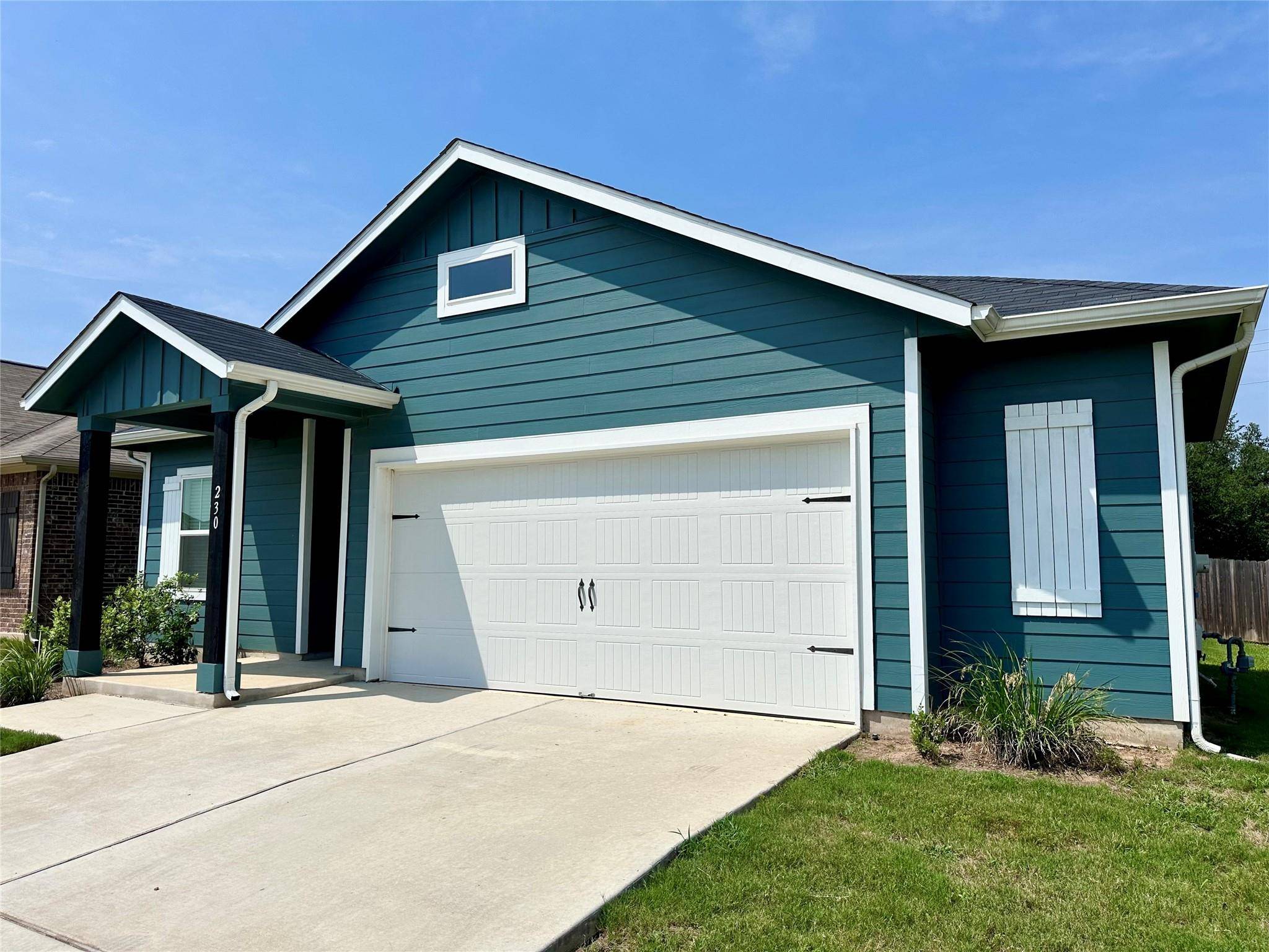 230 Olympic DR, Kyle, TX 78640