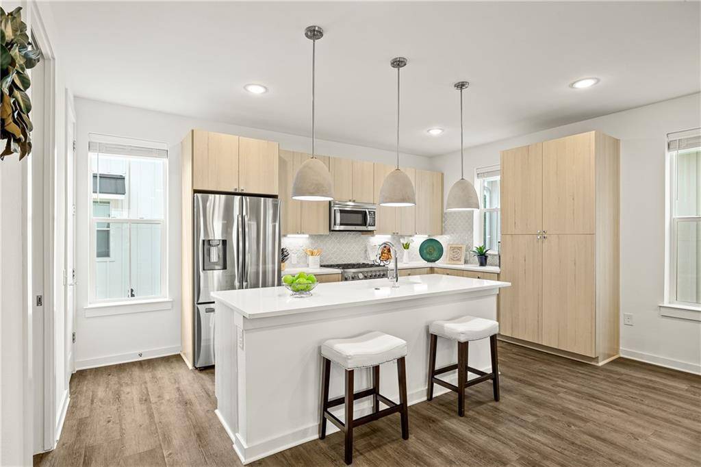2624 Metcalfe RD #8, Austin, TX 78741