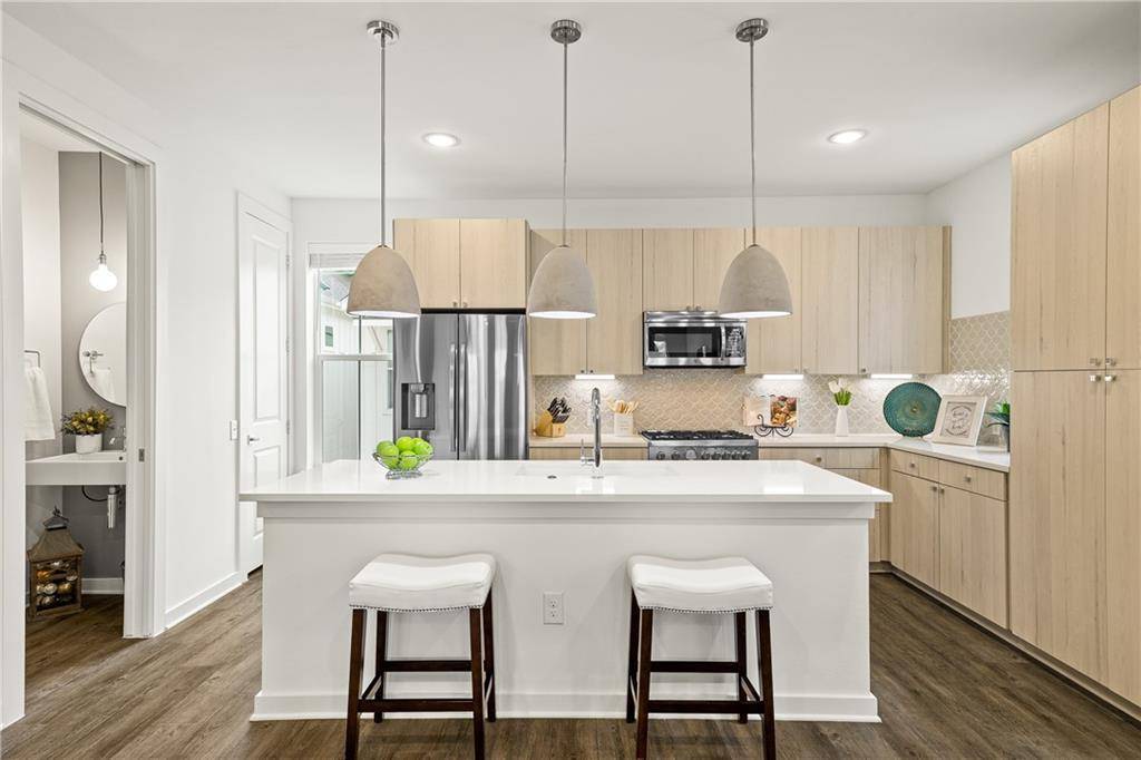 2624 Metcalfe RD #8, Austin, TX 78741