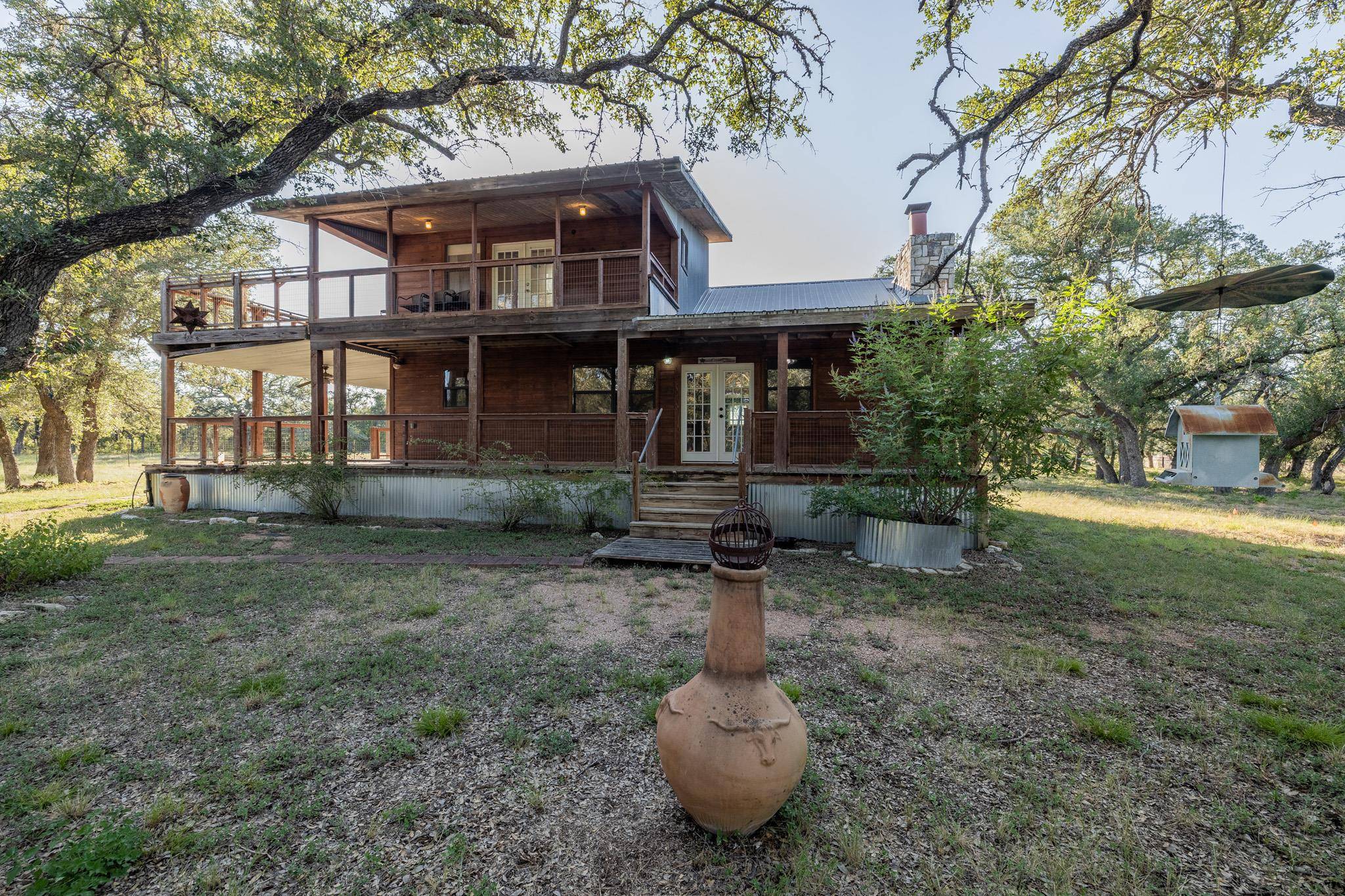 140 Mountain Loop DR, Johnson City, TX 78636