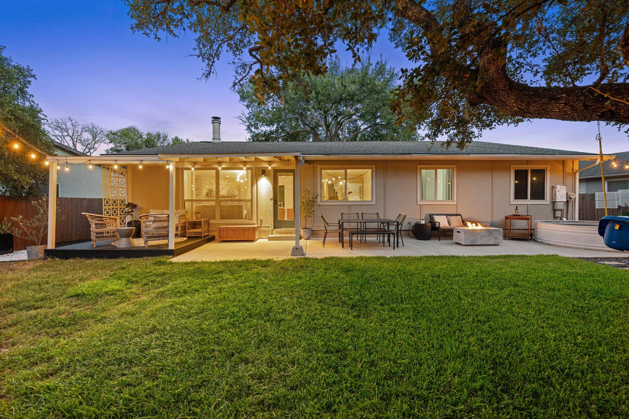3913 Leafield DR, Austin, TX 78749