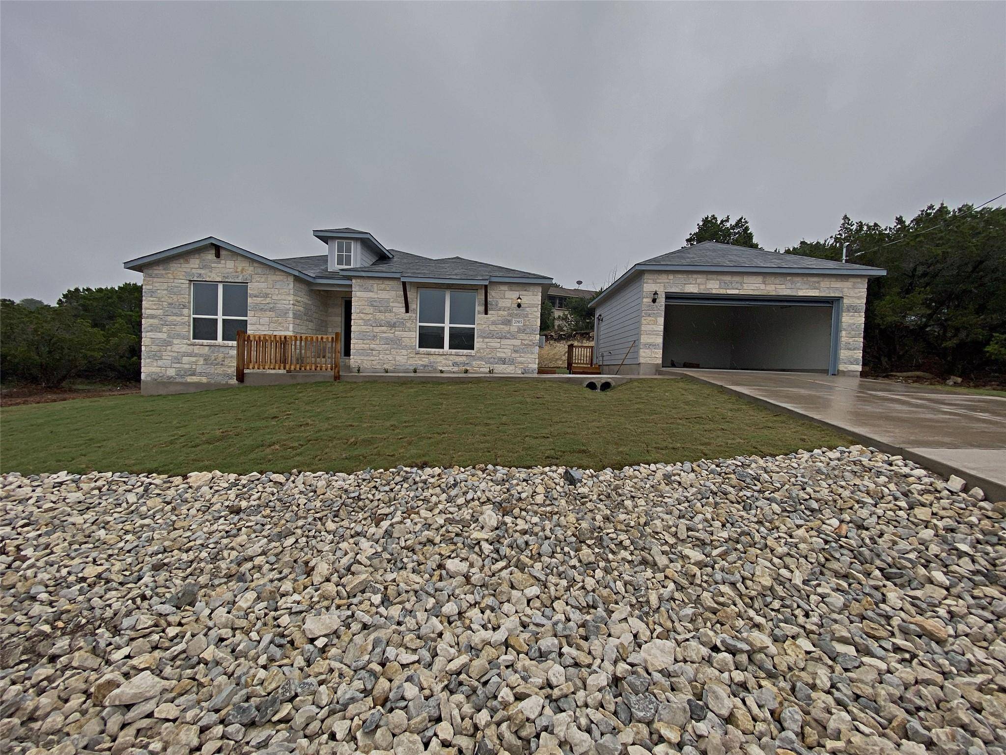 20915 Oak Dale DR, Lago Vista, TX 78645