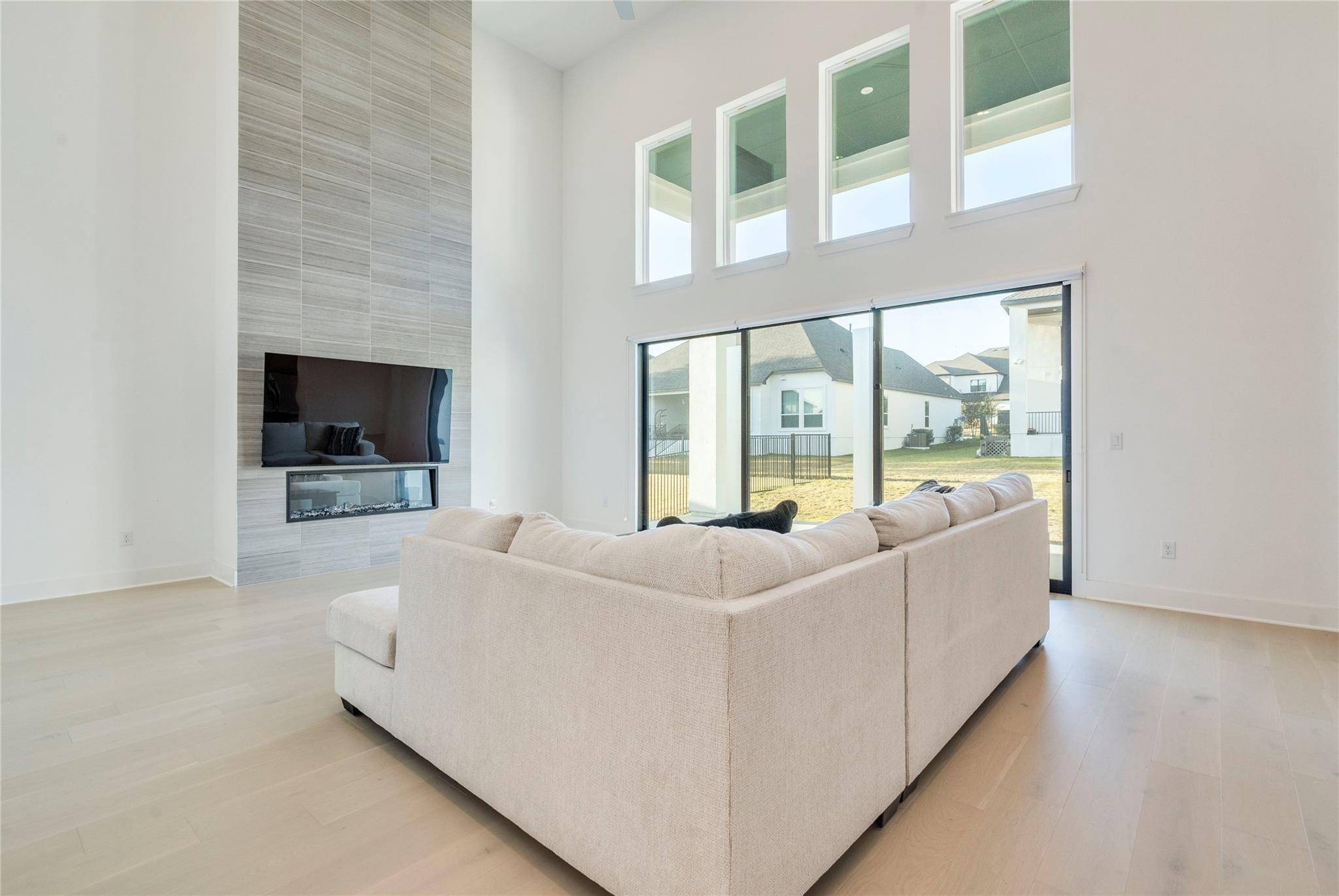 2217 Sondrio BND, Leander, TX 78641