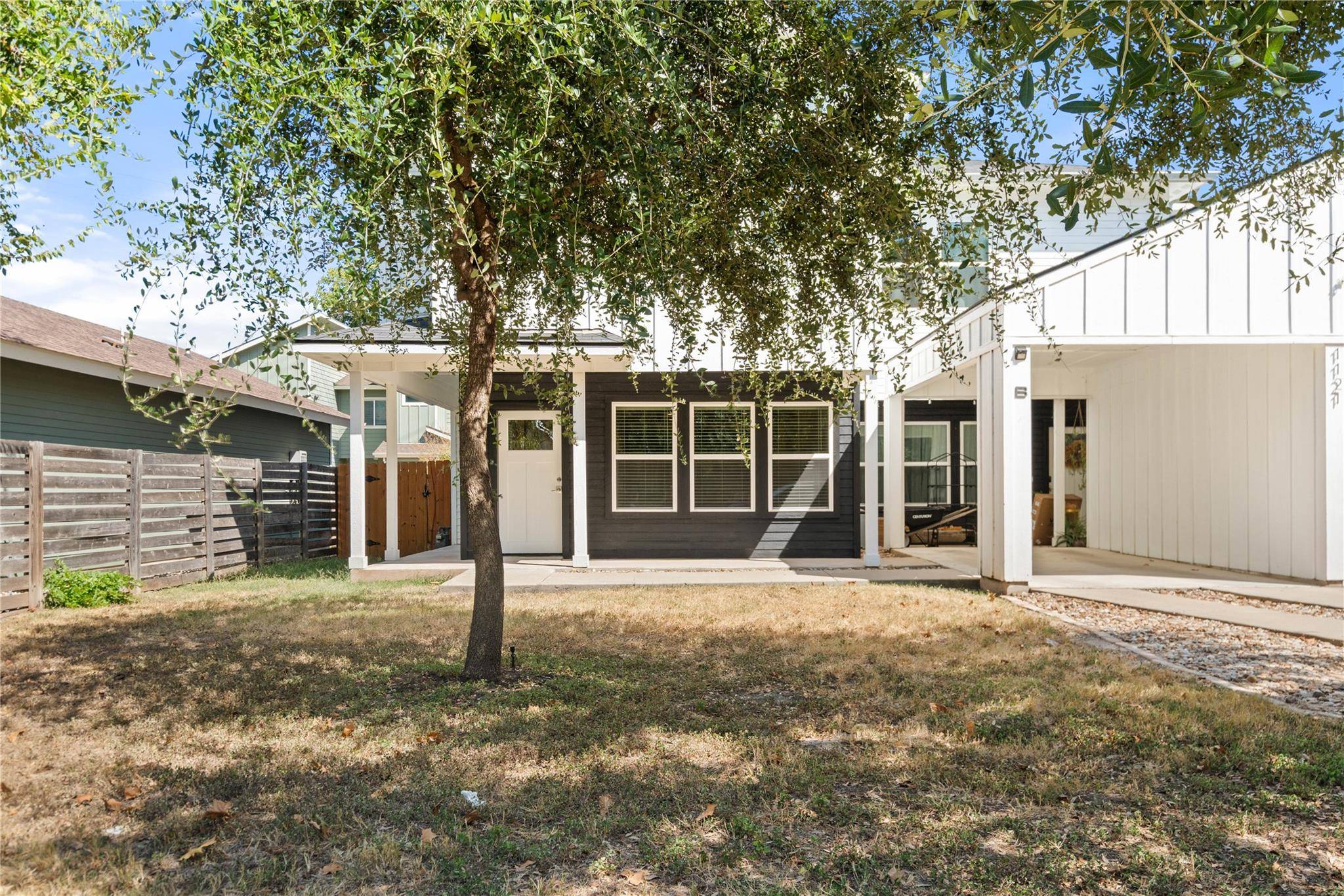 1121 Walton LN #B, Austin, TX 78721