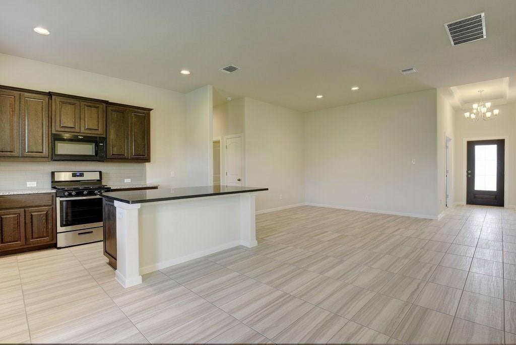 108 Swift Water LOOP, Bastrop, TX 78602
