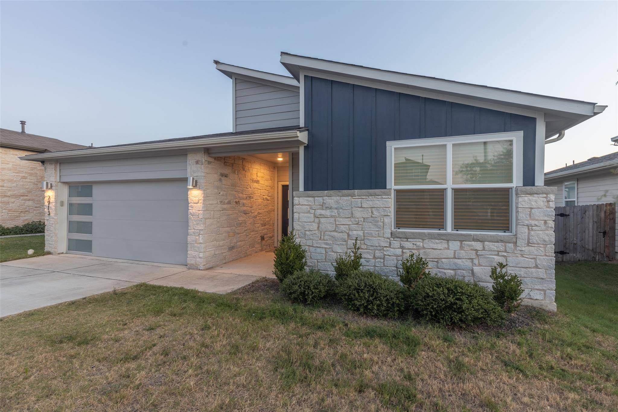 2913 Louris LN, Pflugerville, TX 78660
