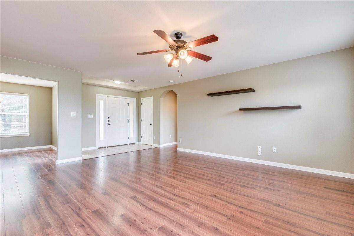 21506 Patton Ave, Lago Vista, TX 78645