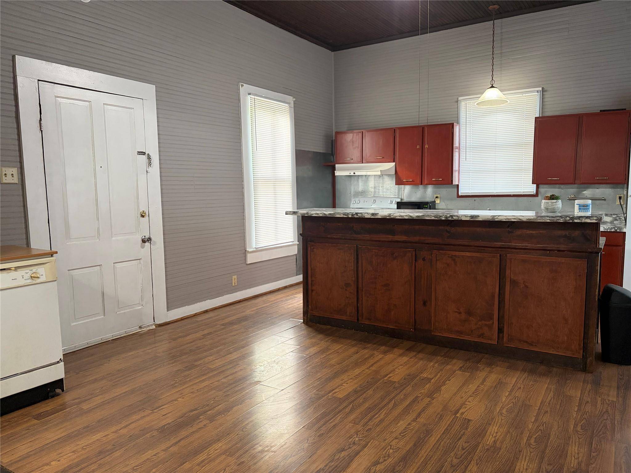 910 Bunton LN #E, Kyle, TX 78640