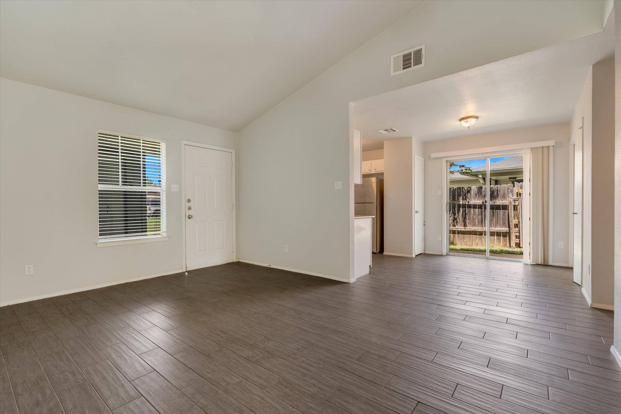 11906 Sunhillow BND #A, Austin, TX 78758