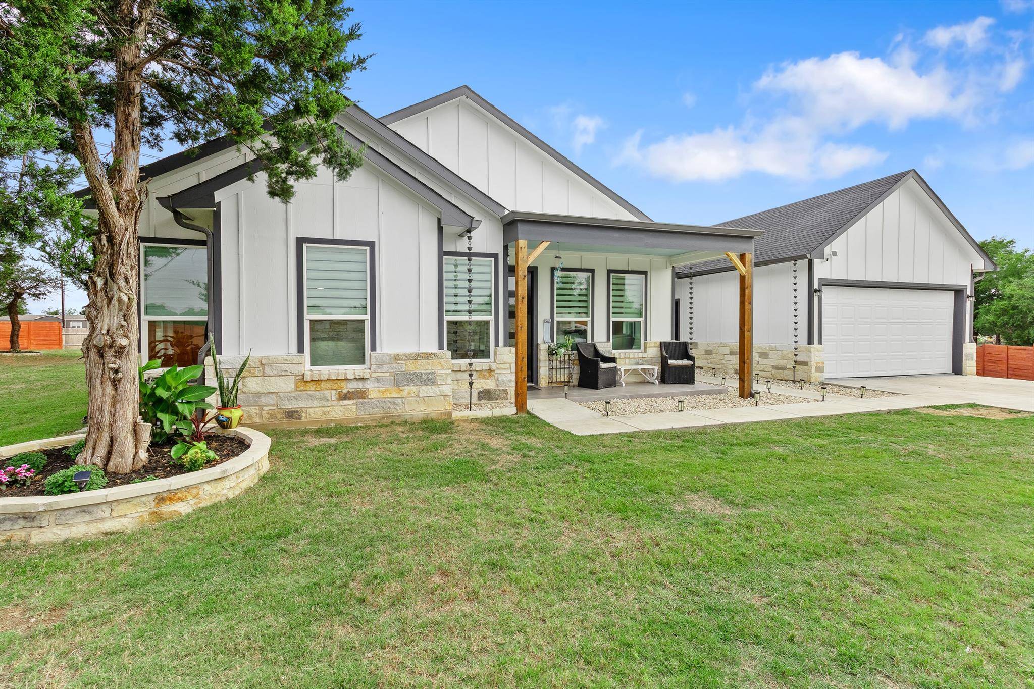 123 Zacate ST, Elgin, TX 78621