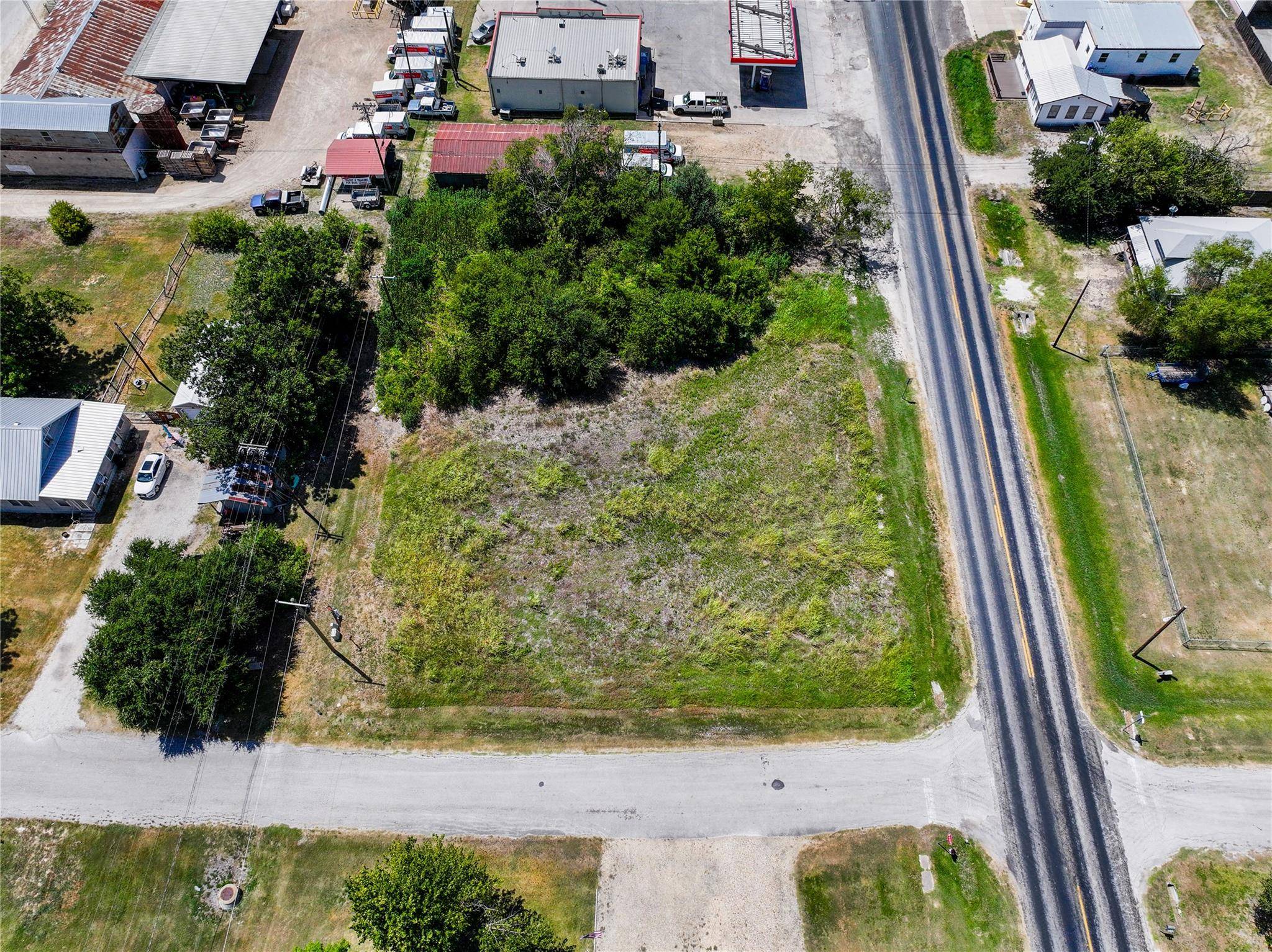 311 E Clark ST, Bartlett, TX 76511