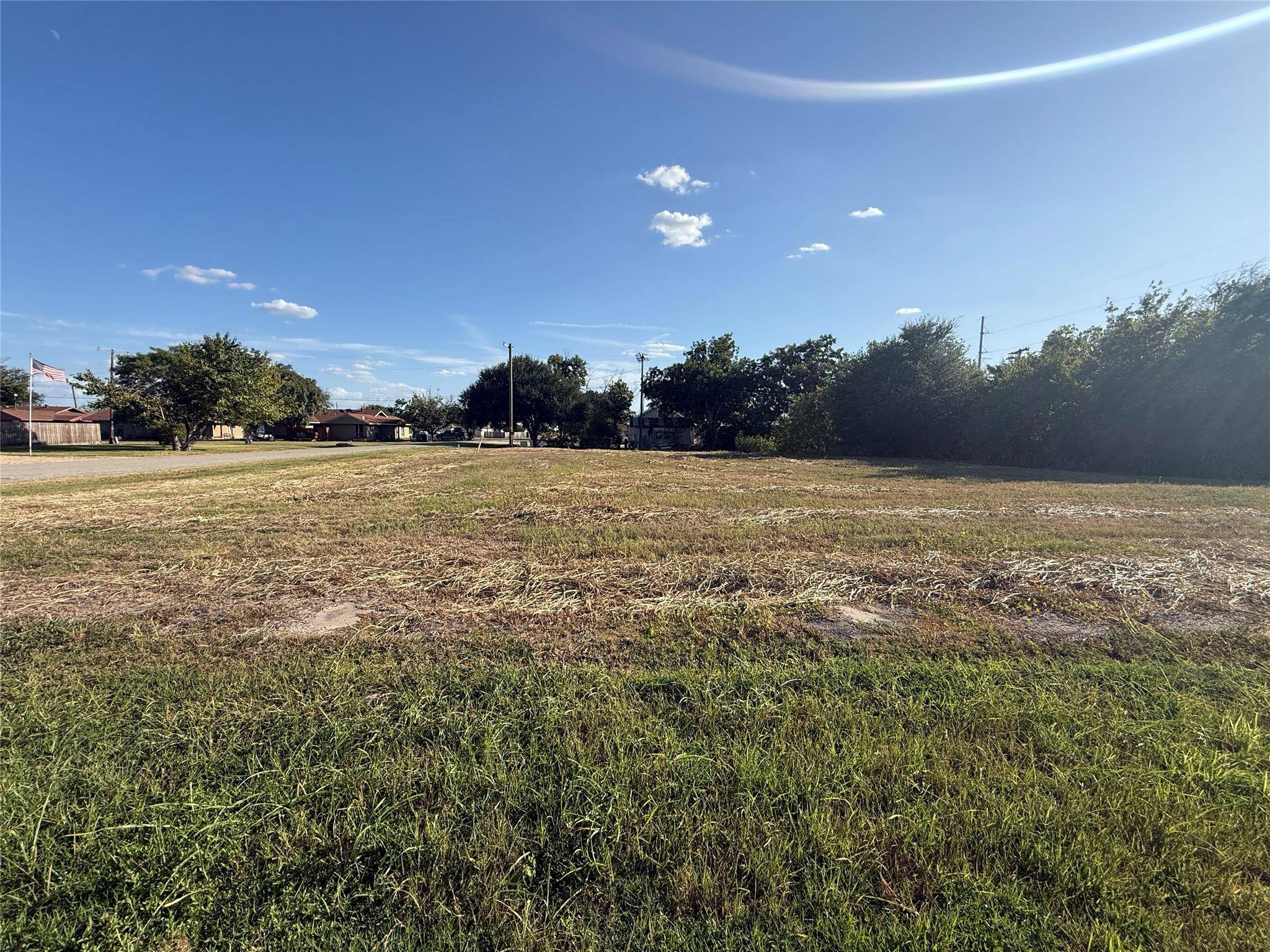 311 E Clark ST, Bartlett, TX 76511