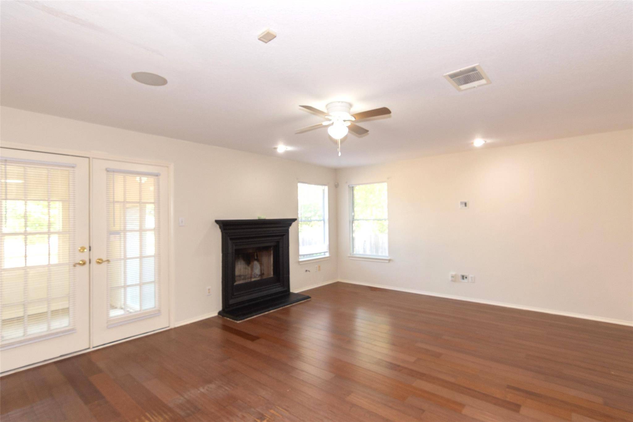 2321 Friarcreek LOOP, Round Rock, TX 78664