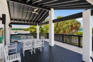 500 Royal Palm LN, Port Aransas, TX 78373