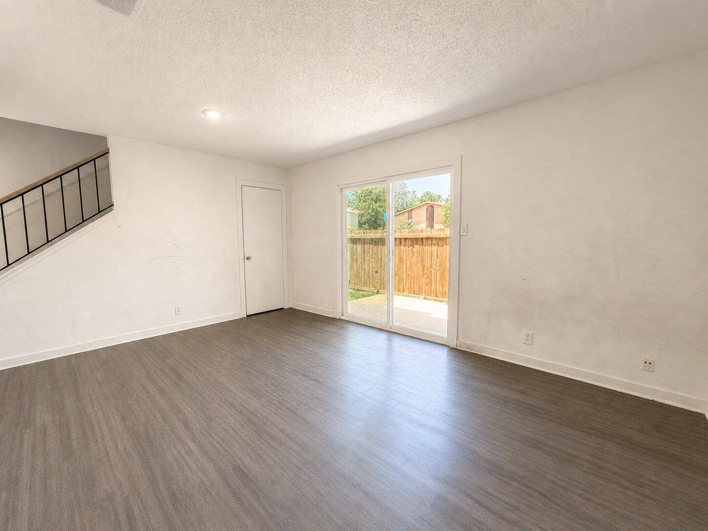 2301 Mission Hill DR #101, Austin, TX 78741