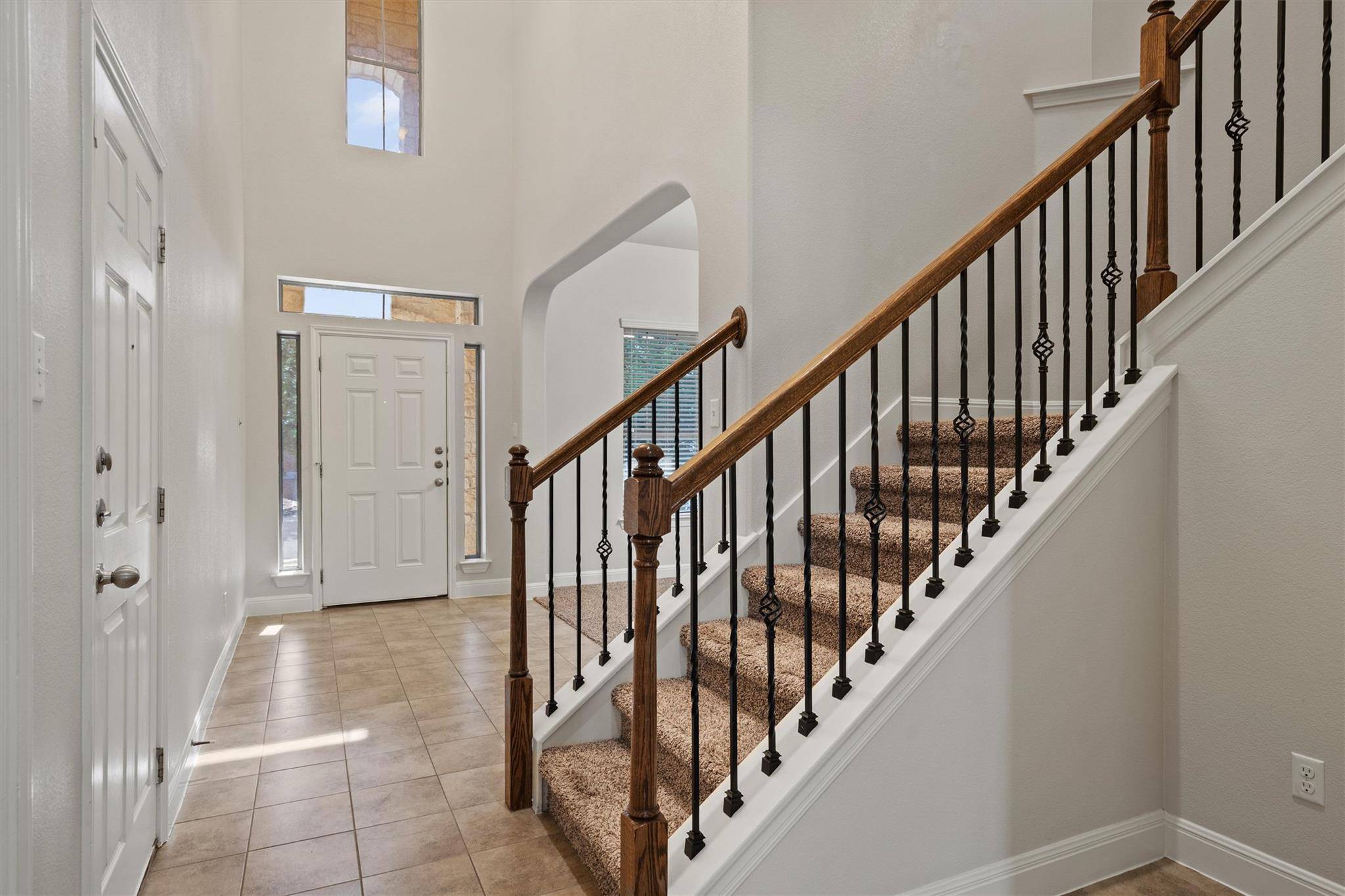 706 Harwood DR, San Marcos, TX 78666