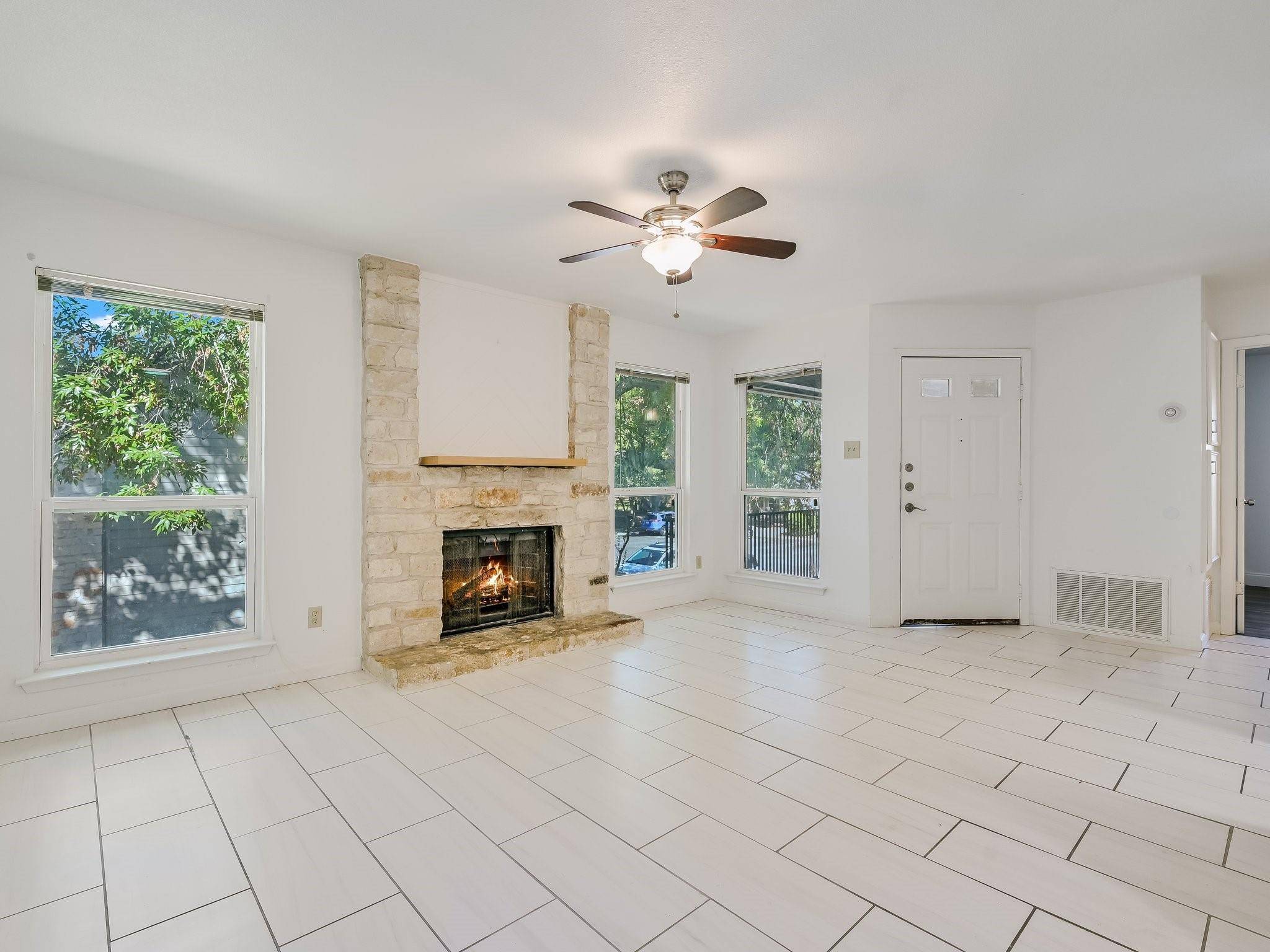 10616 Mellow MEADOWS MDWS #12C, Austin, TX 78750