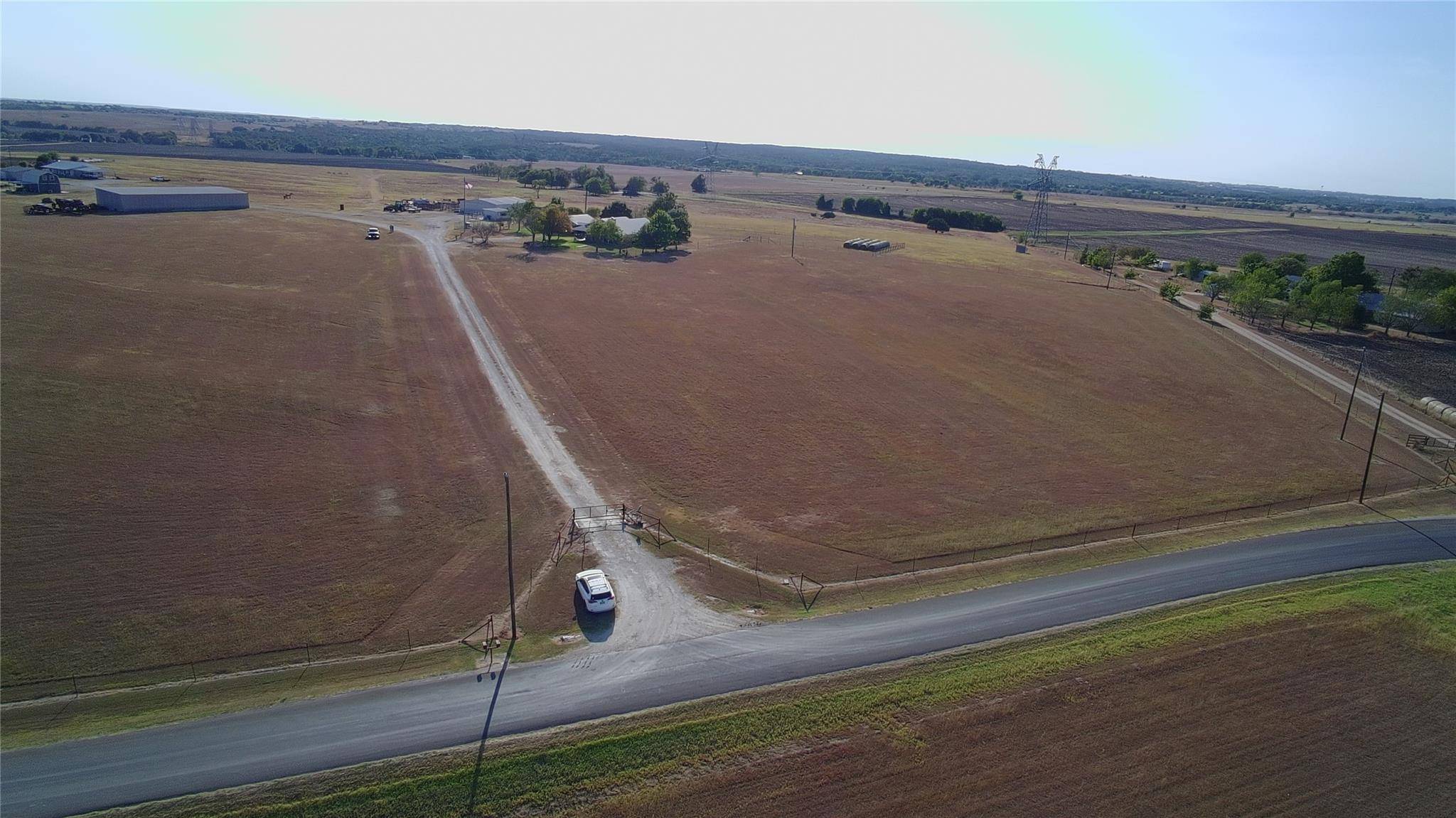 1351 CR 320, Granger, TX 76530
