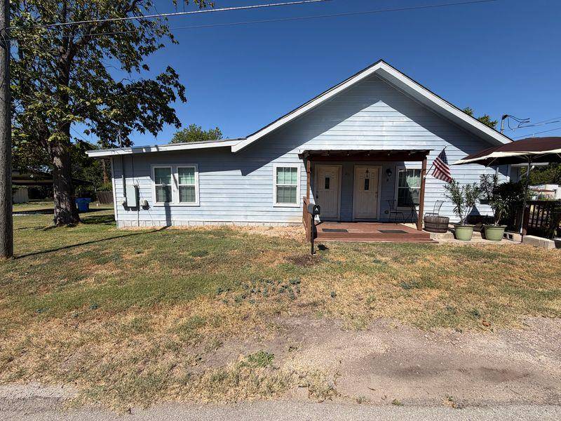 211 Shaw ST #A, Taylor, TX 76574