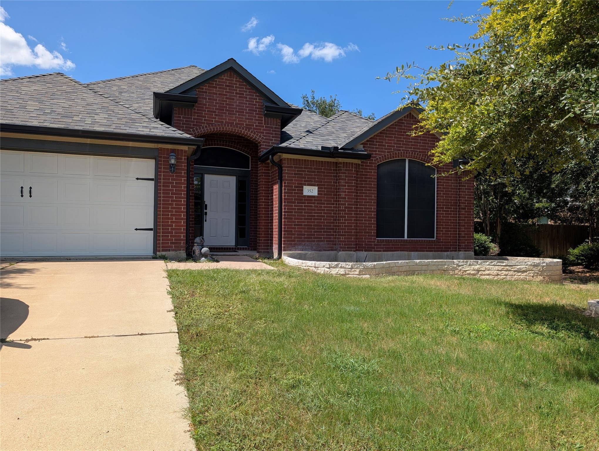 352 Sweet Gum, Kyle, TX 78640