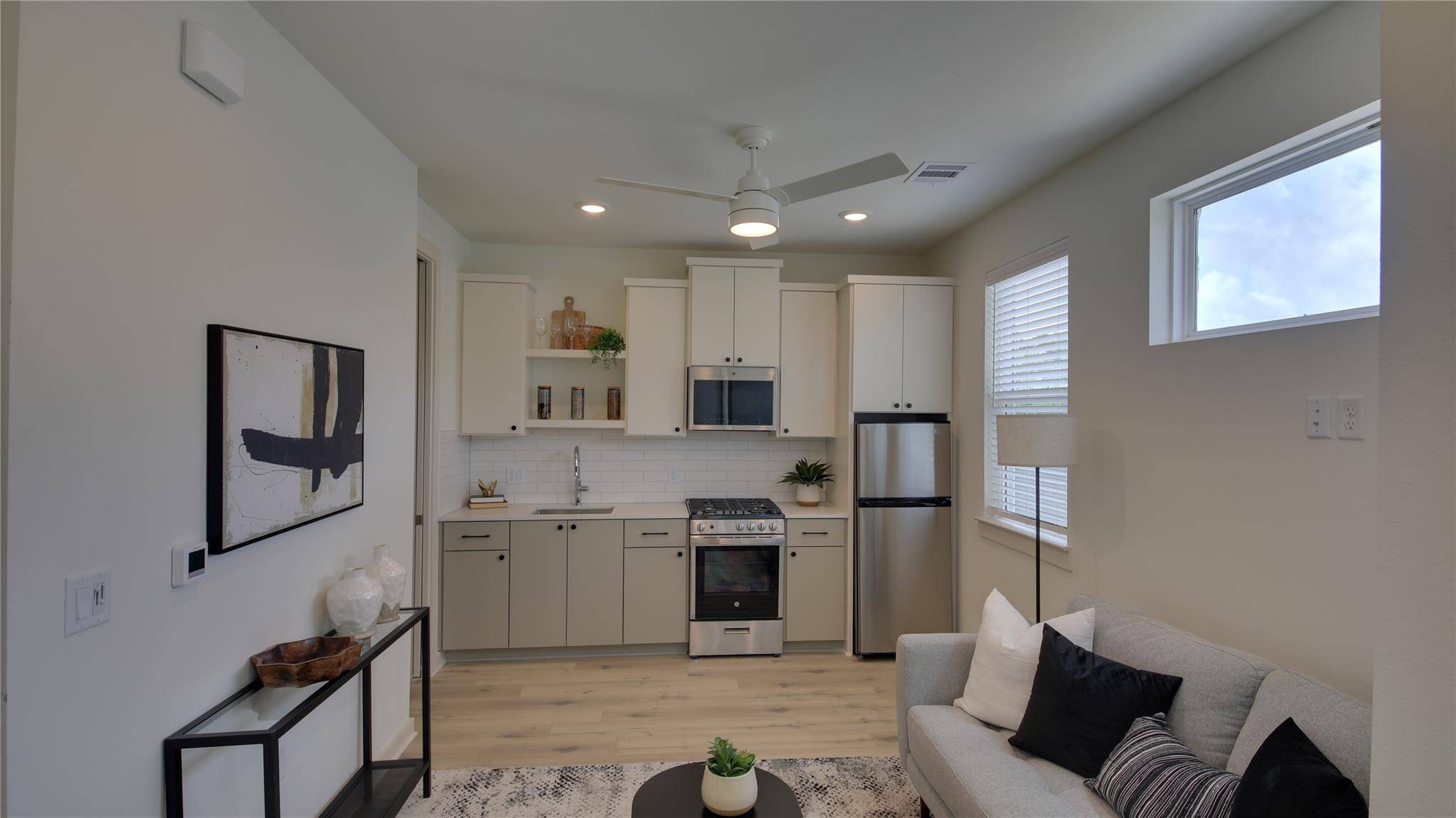 7208 Providence Ave #2, Austin, TX 78752