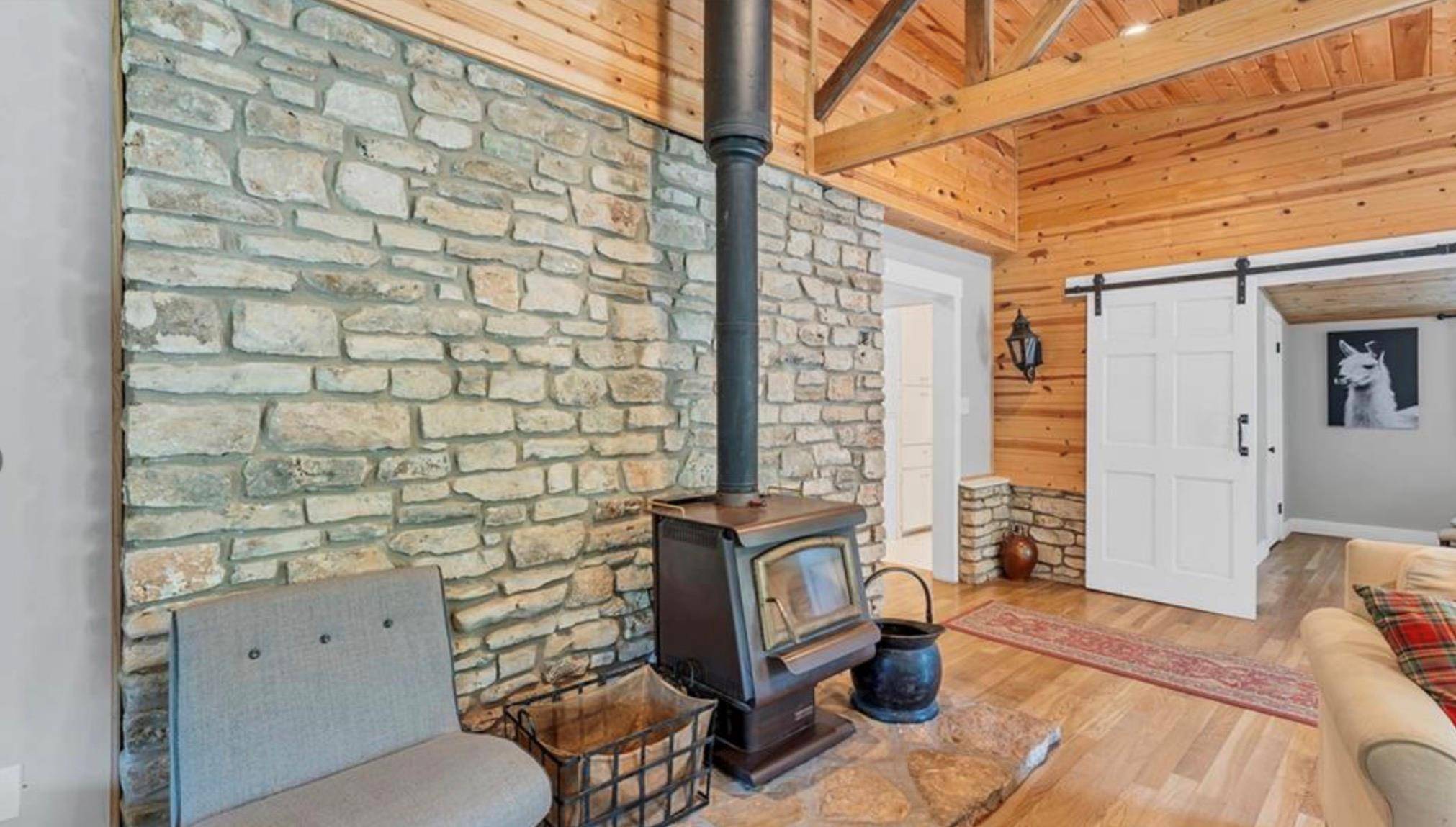 606 Deer Creek CV, Wimberley, TX 78676