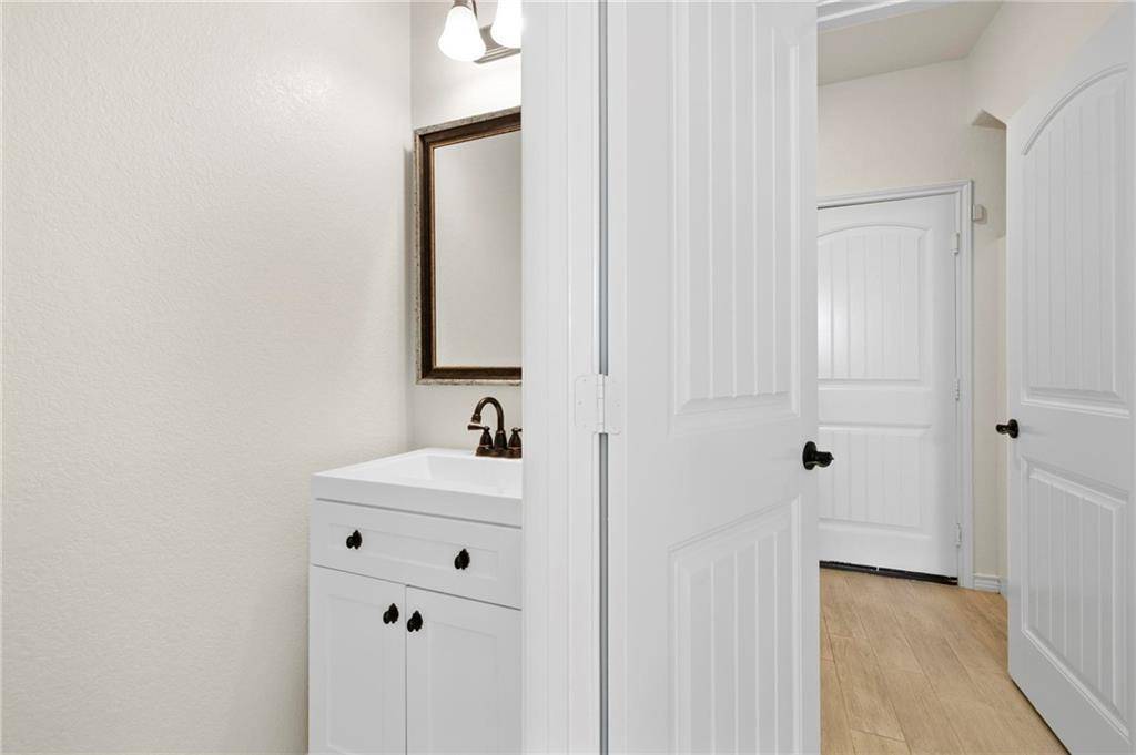 300 Wilhem WAY, Uhland, TX 78640