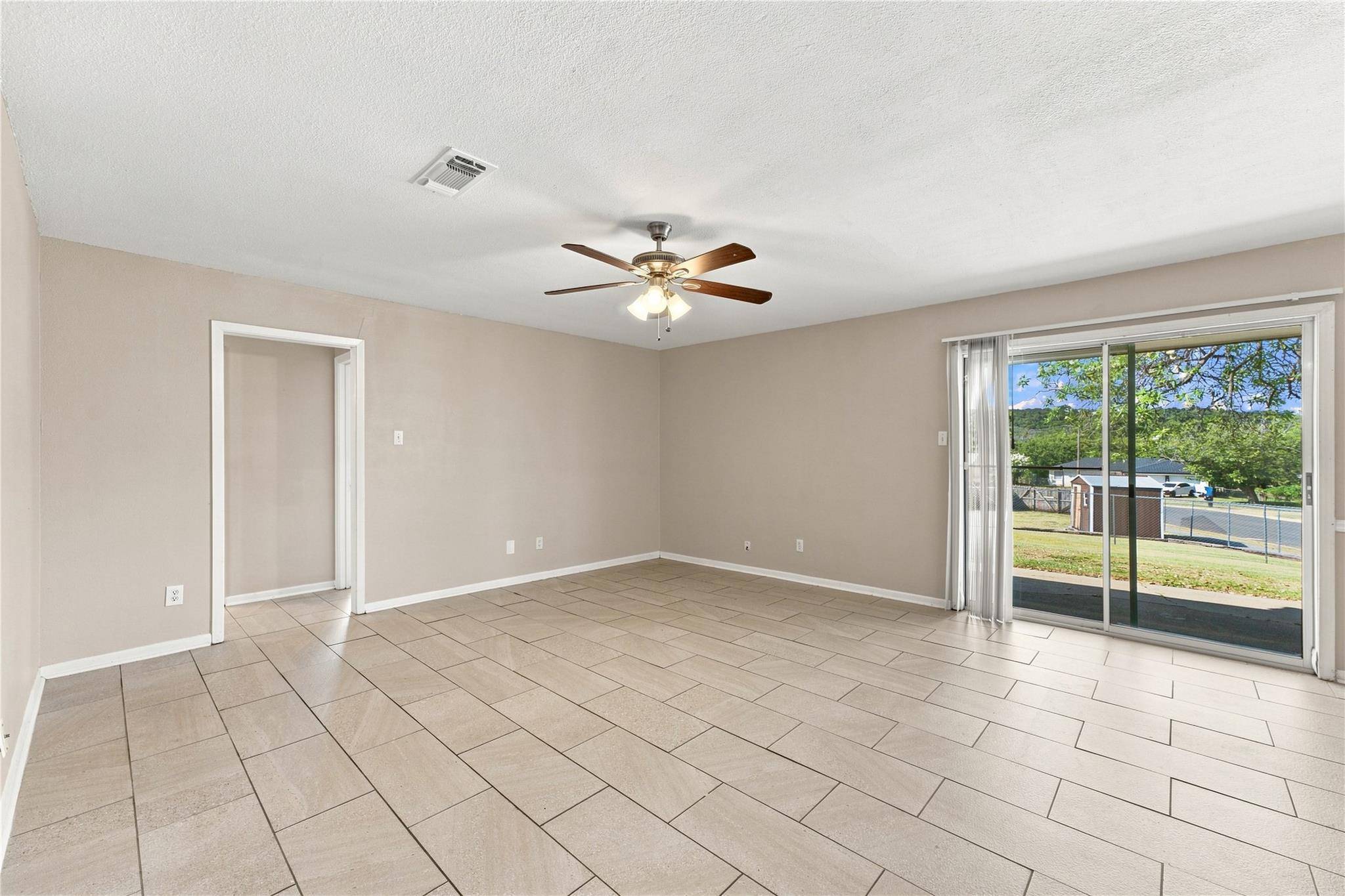 1017 Jackie Jo LN, Copperas Cove, TX 76522