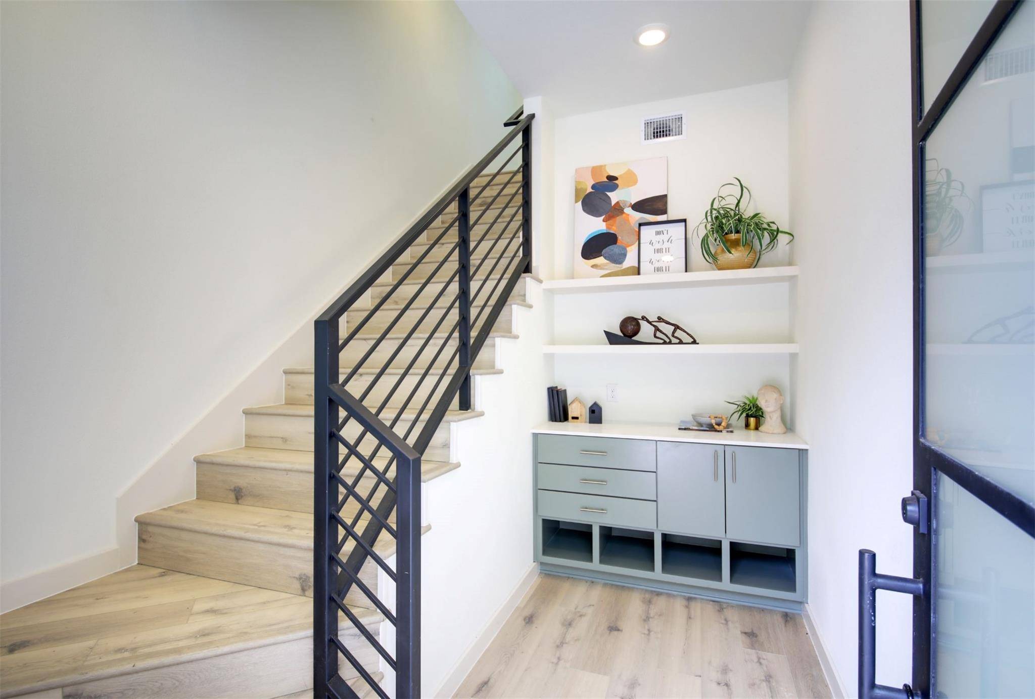 6802 Montana ST #2, Austin, TX 78741