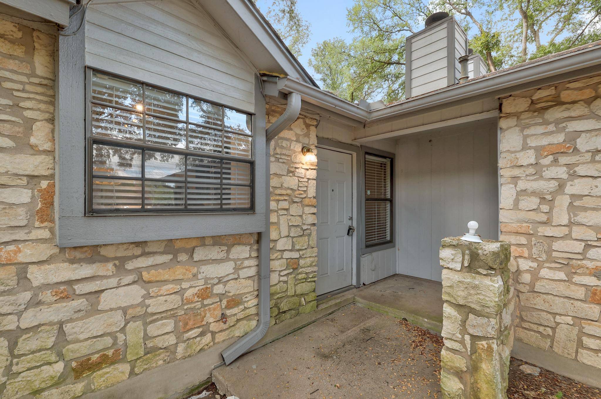 12202 Dundee DR #A, Austin, TX 78759
