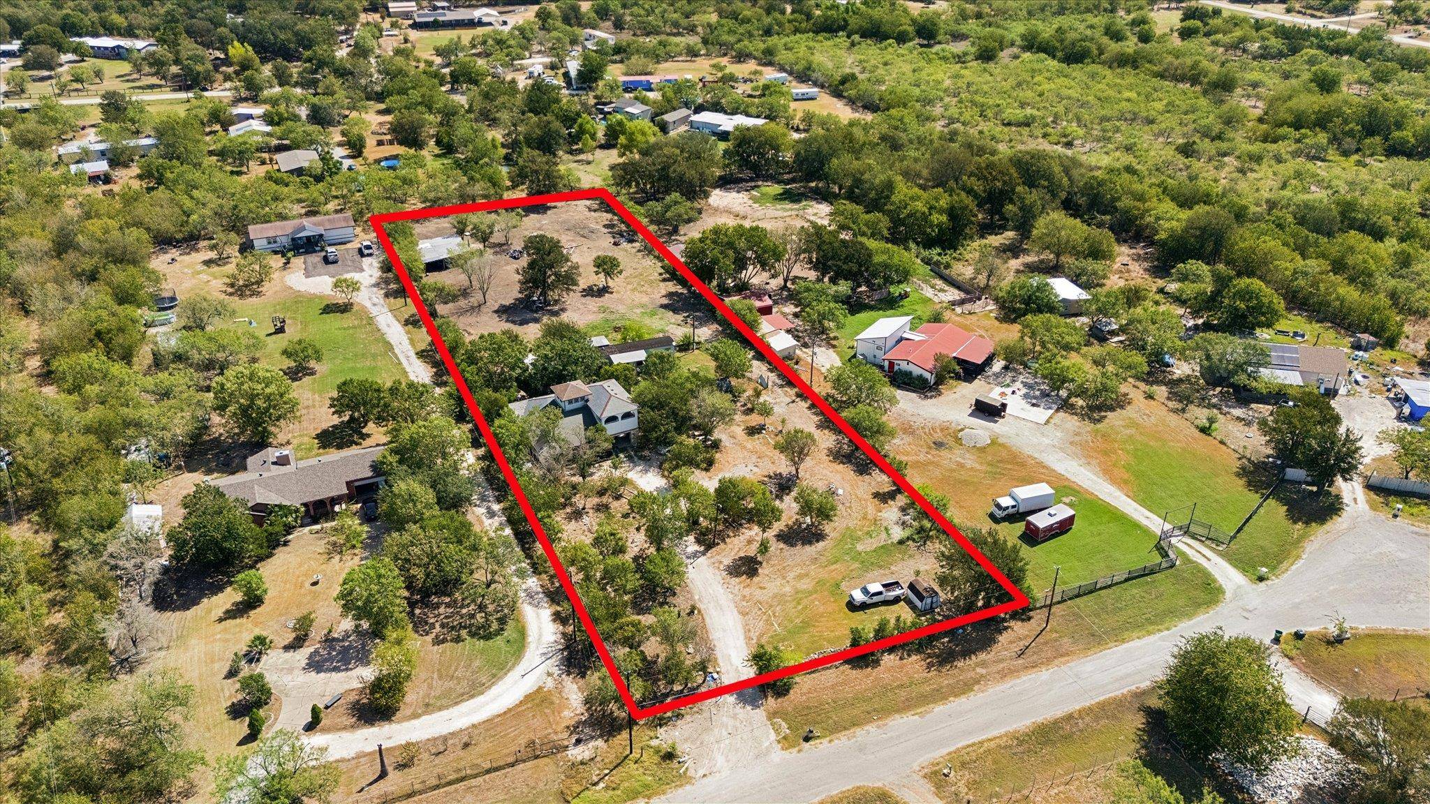 180 Lytton Acres DR, Dale, TX 78616