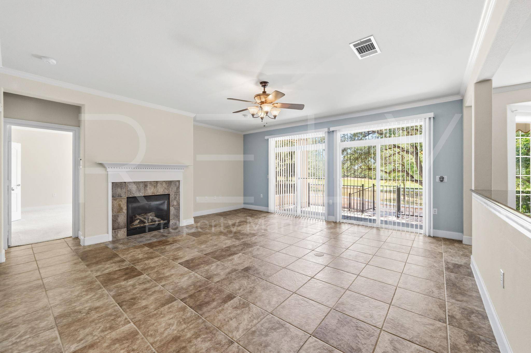 808 Armstrong DR, Georgetown, TX 78633