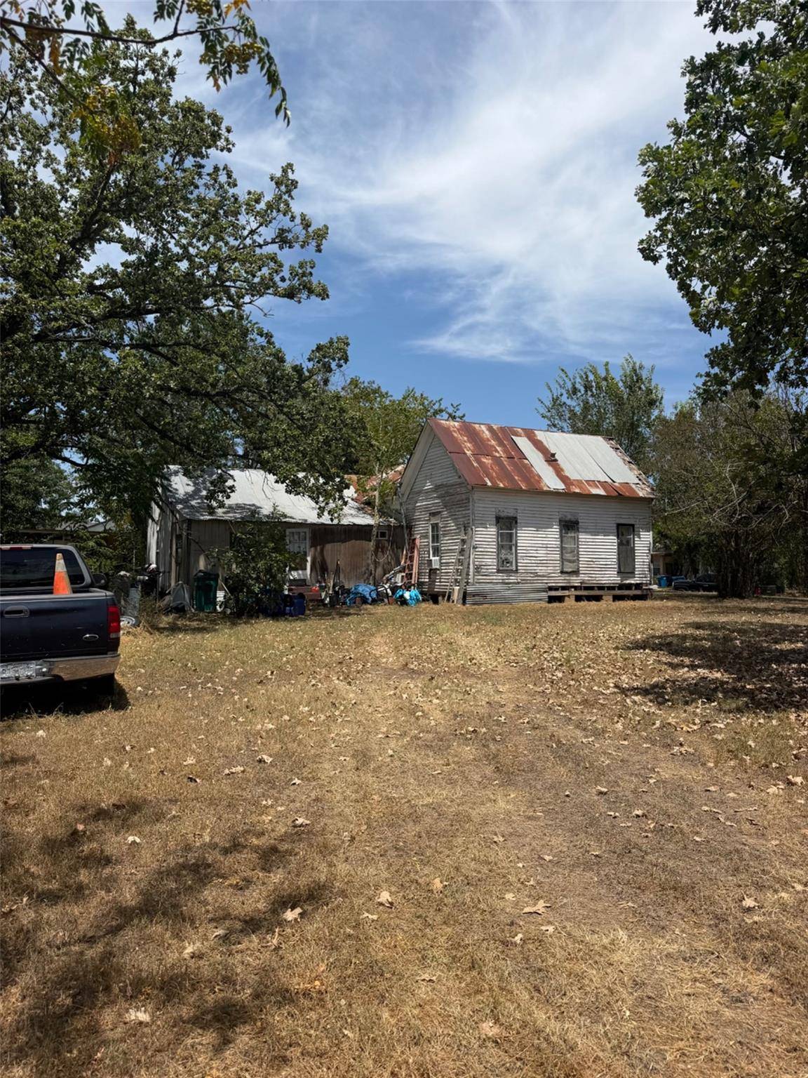 506 S Avenue C, Elgin, TX 78621