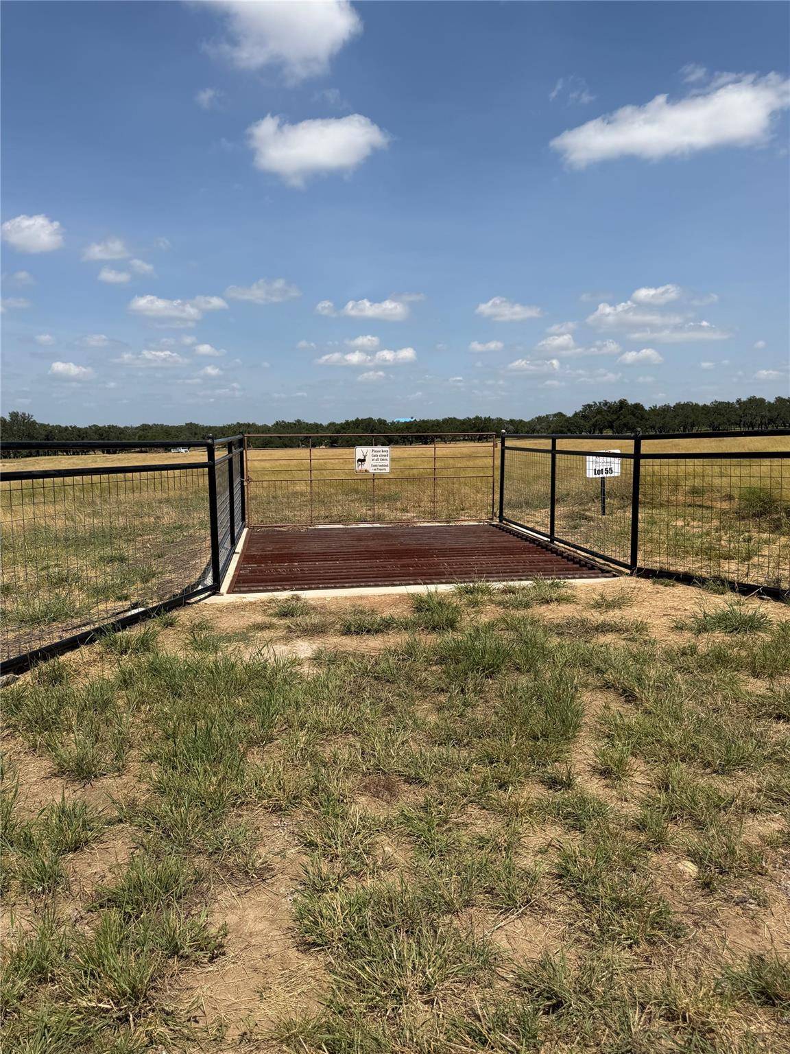 2124 Old Marble Falls RD, Round Mountain, TX 78663