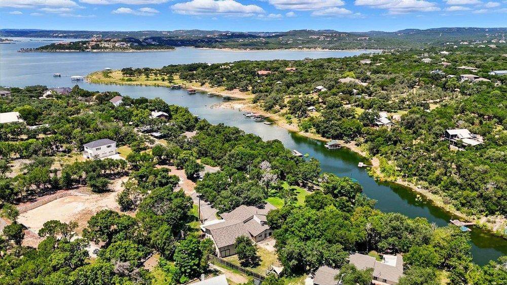 8018 and 8023 Lakeview, Volente, TX 78641