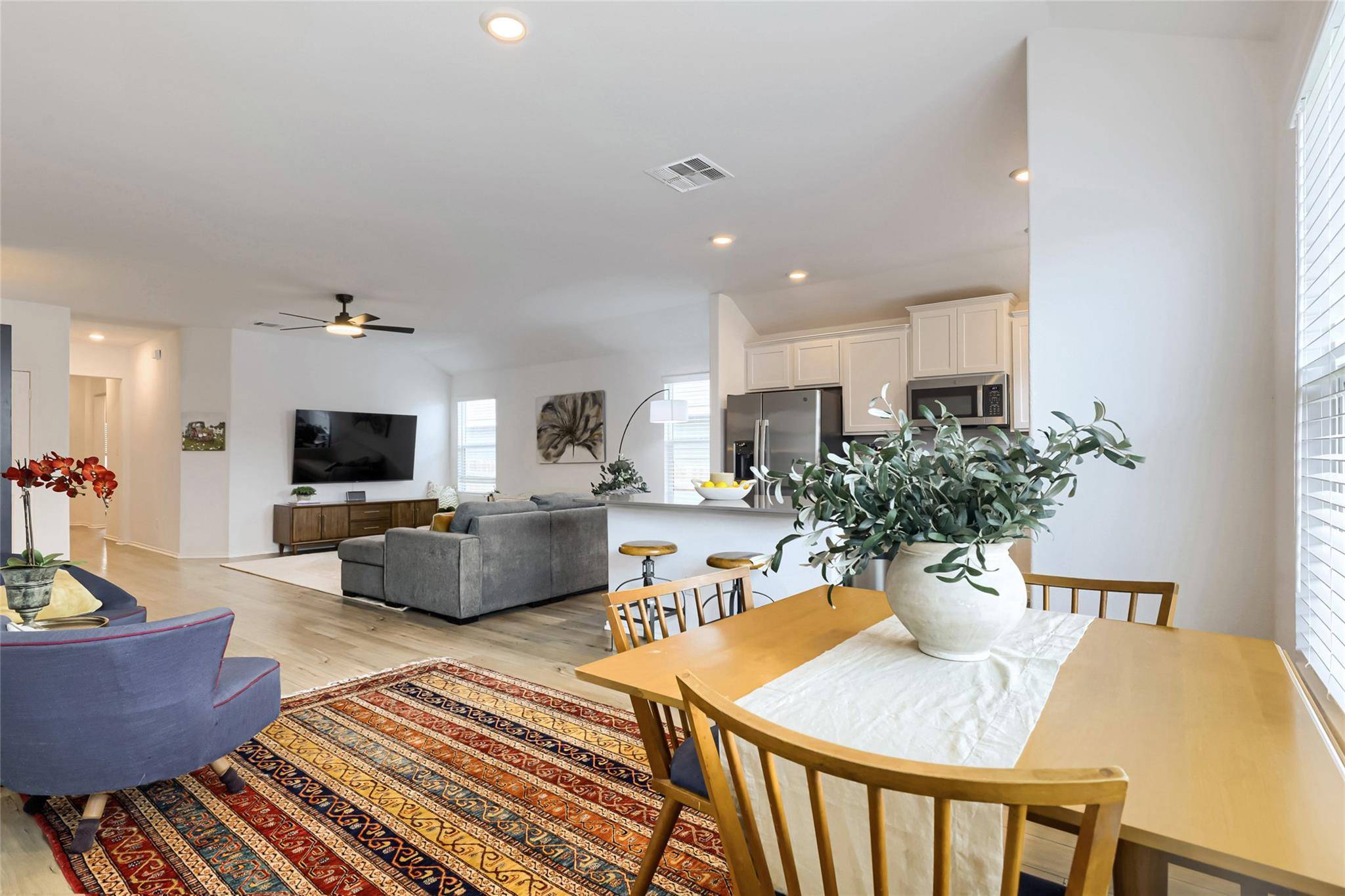 452 Perfect World LOOP, Jarrell, TX 76537