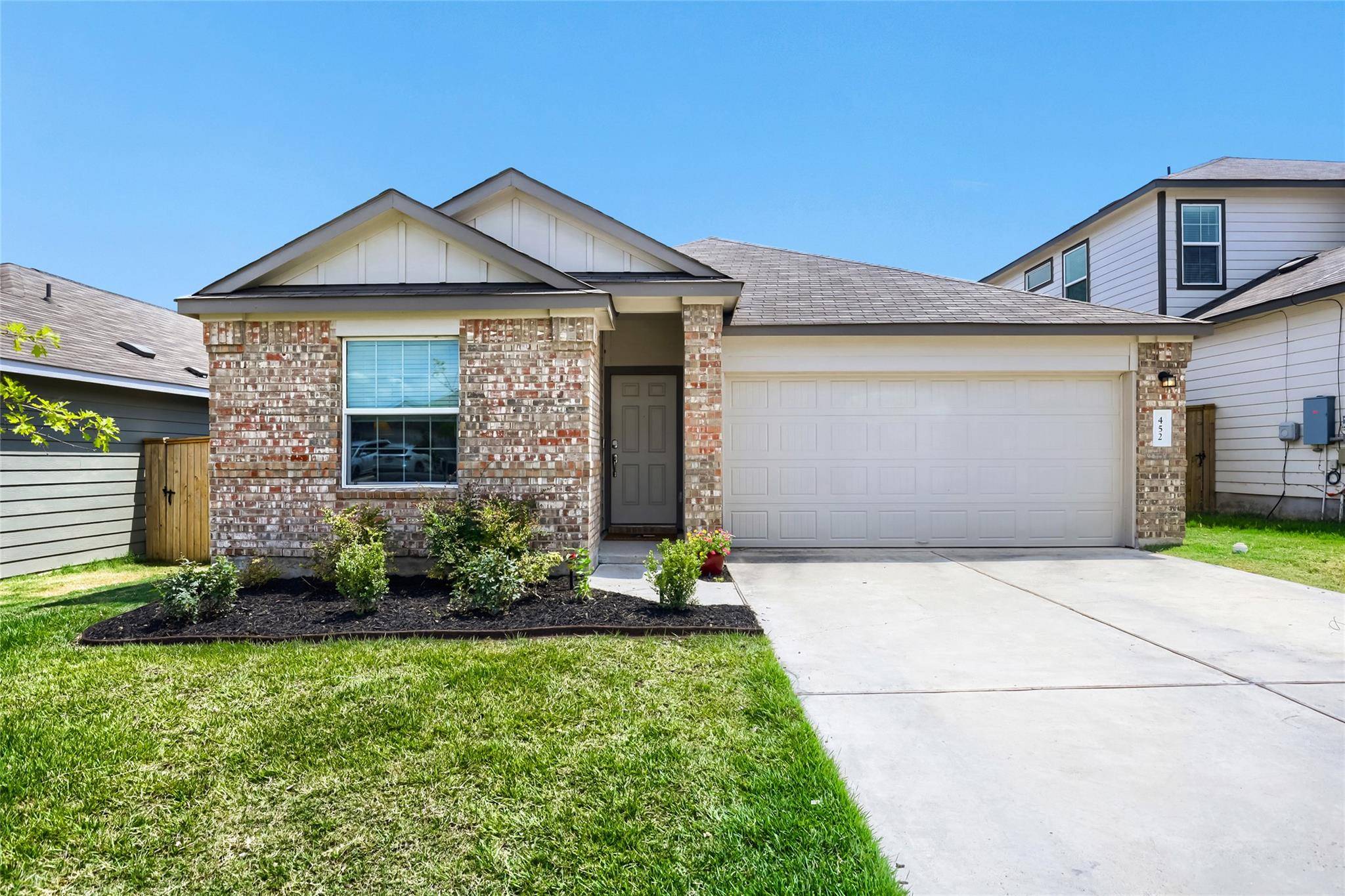 452 Perfect World LOOP, Jarrell, TX 76537