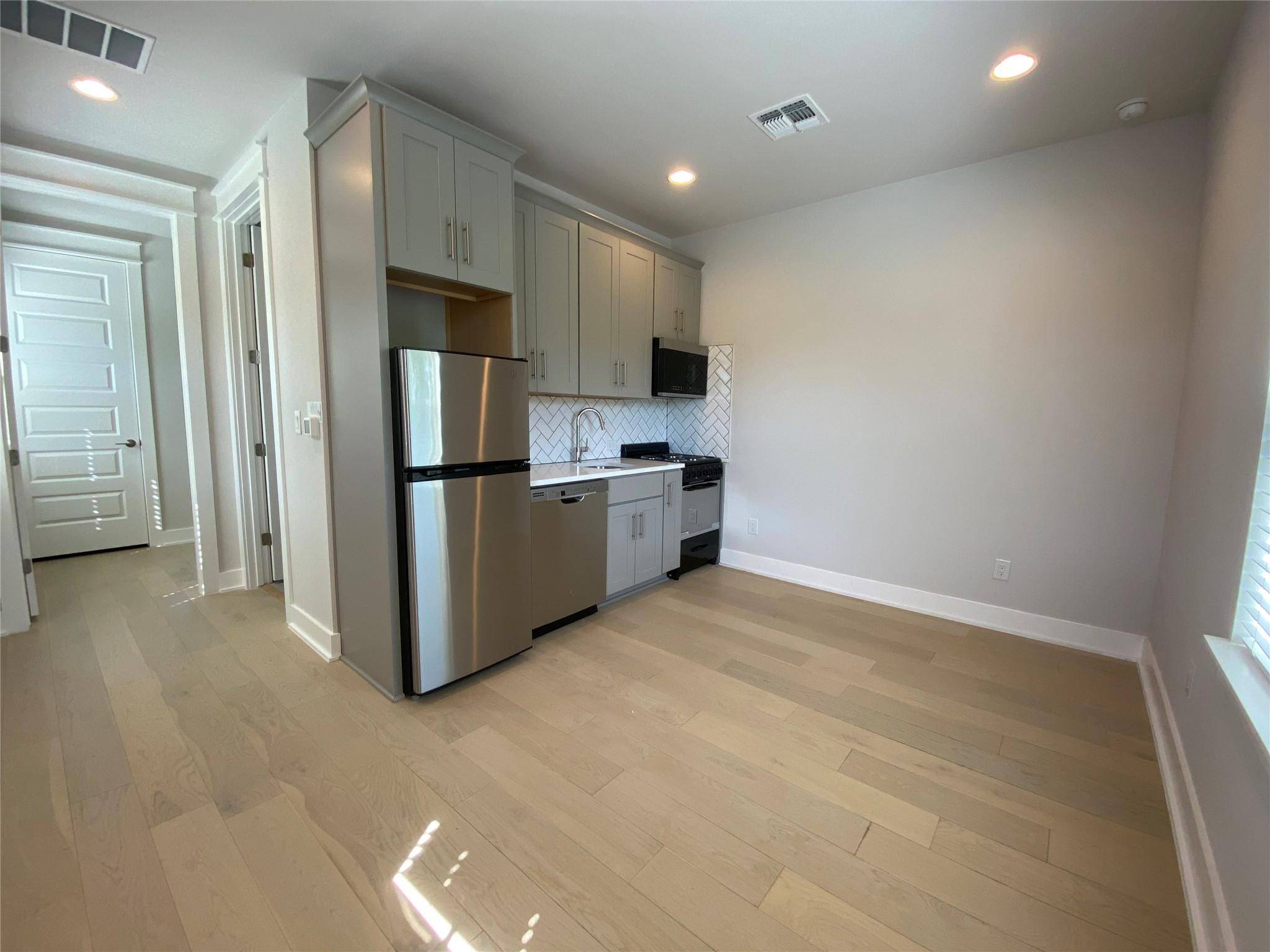 6920 Bethune Ave #2, Austin, TX 78752