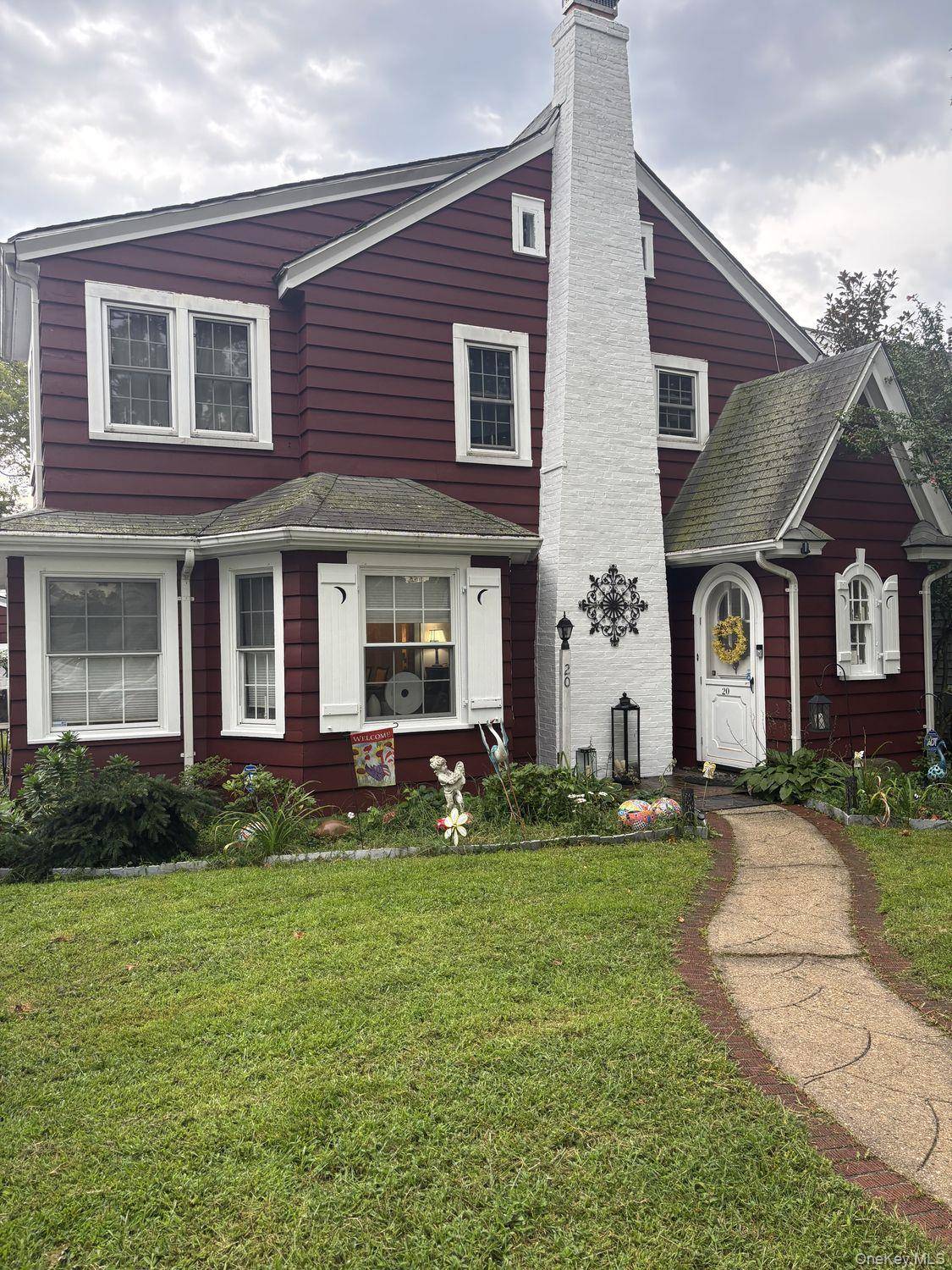 20 Huron RD, Bellerose Village, NY 11001
