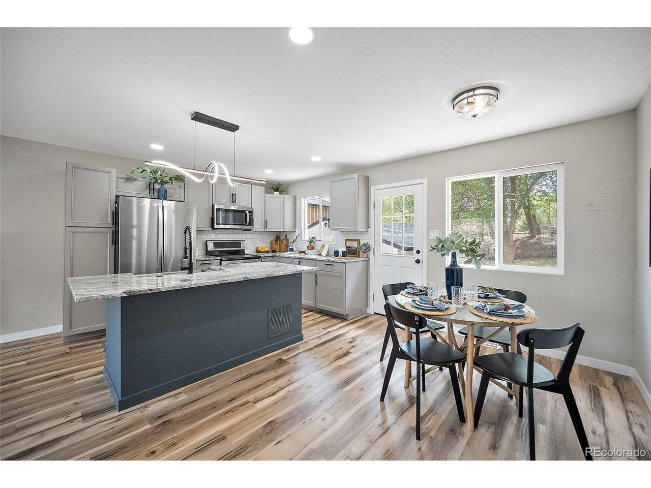 2537 Camelot, Colorado Springs, CO 80904